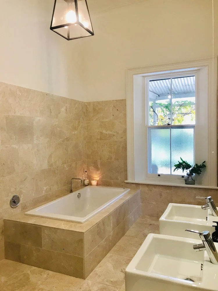 Barunah_Plains_homestead_Bathrooms_accommodation_victoria.jpg