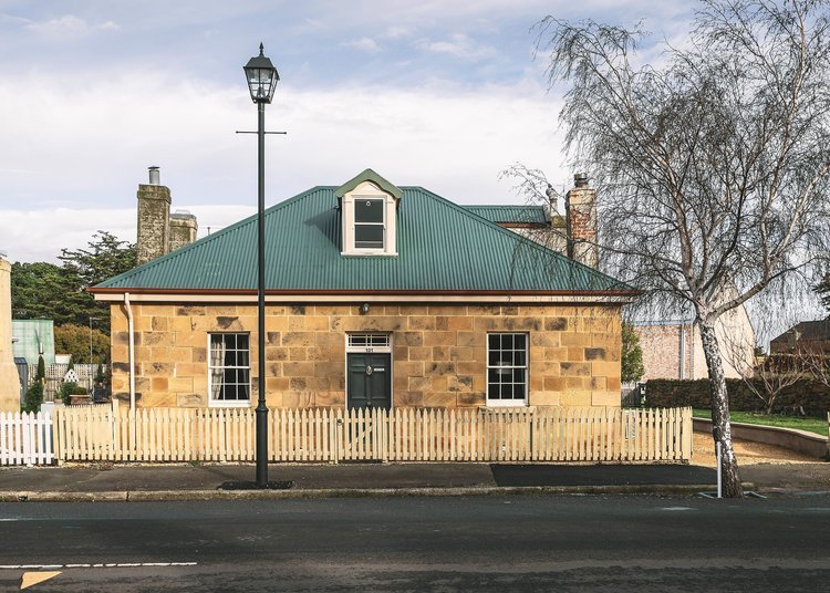 101_Oatlands_tasmania_cottage_airbnb_historic_stays.jpg