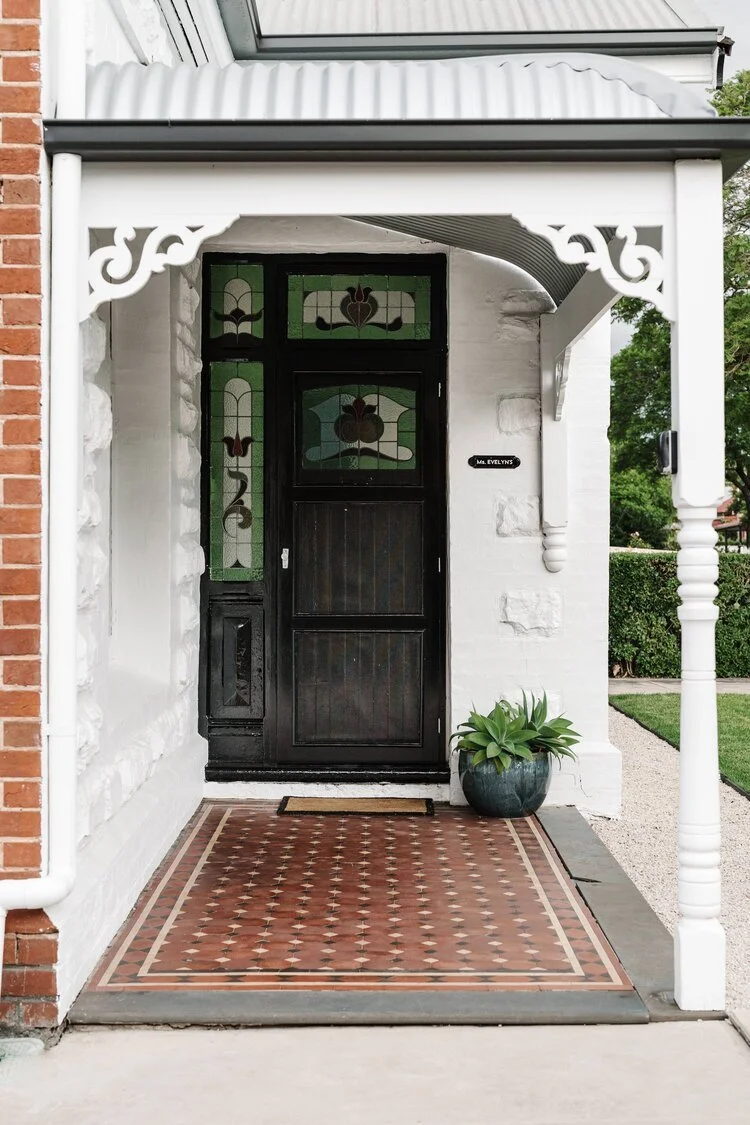 Ms+Evelyn's_historic+home+leadlight+doors-restoration+Australia.jpg