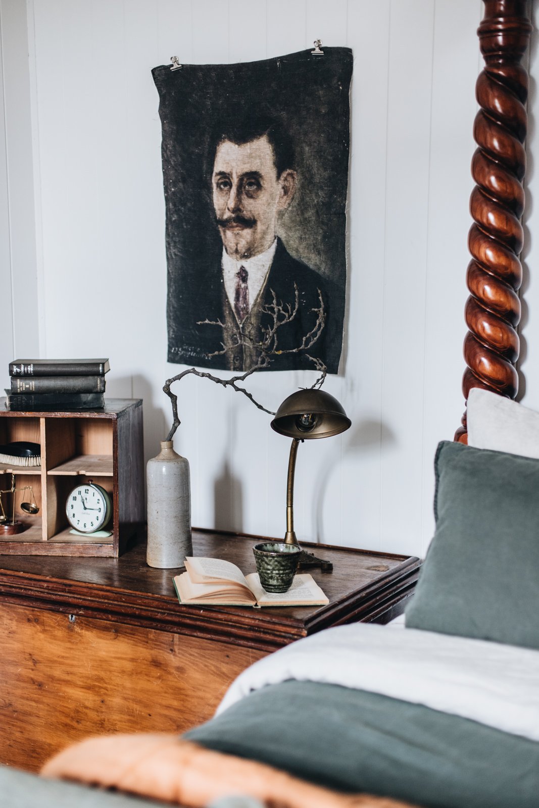 Storekeepers_House_tatura_bedroom_historic.jpg