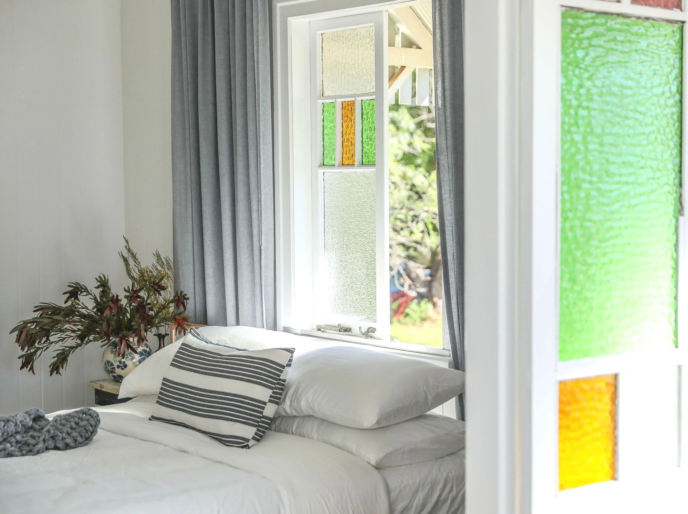 Lady_ethels_house_queenslander_leadlight_historic_stays.jpg