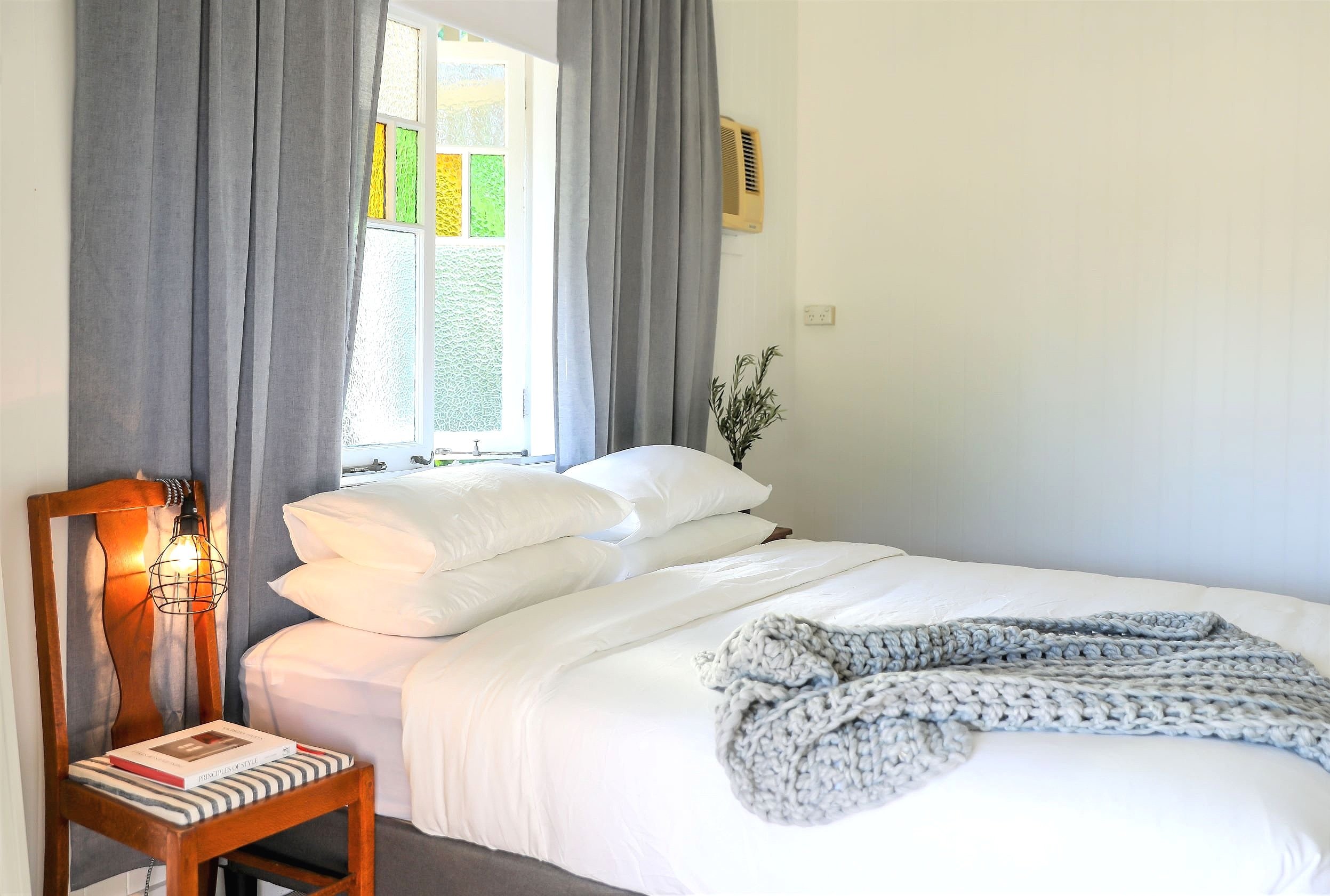 Lady_ethels_house_bedroom_historic_stays_queensland.jpg