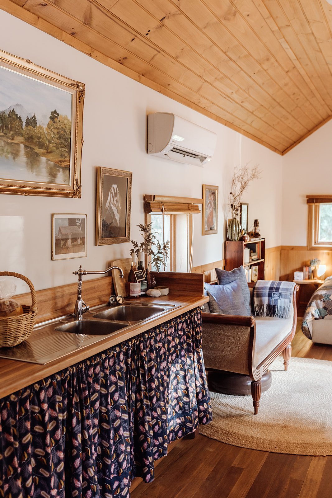 hideaway_farmlet_historic_stays_tasmania.jpg