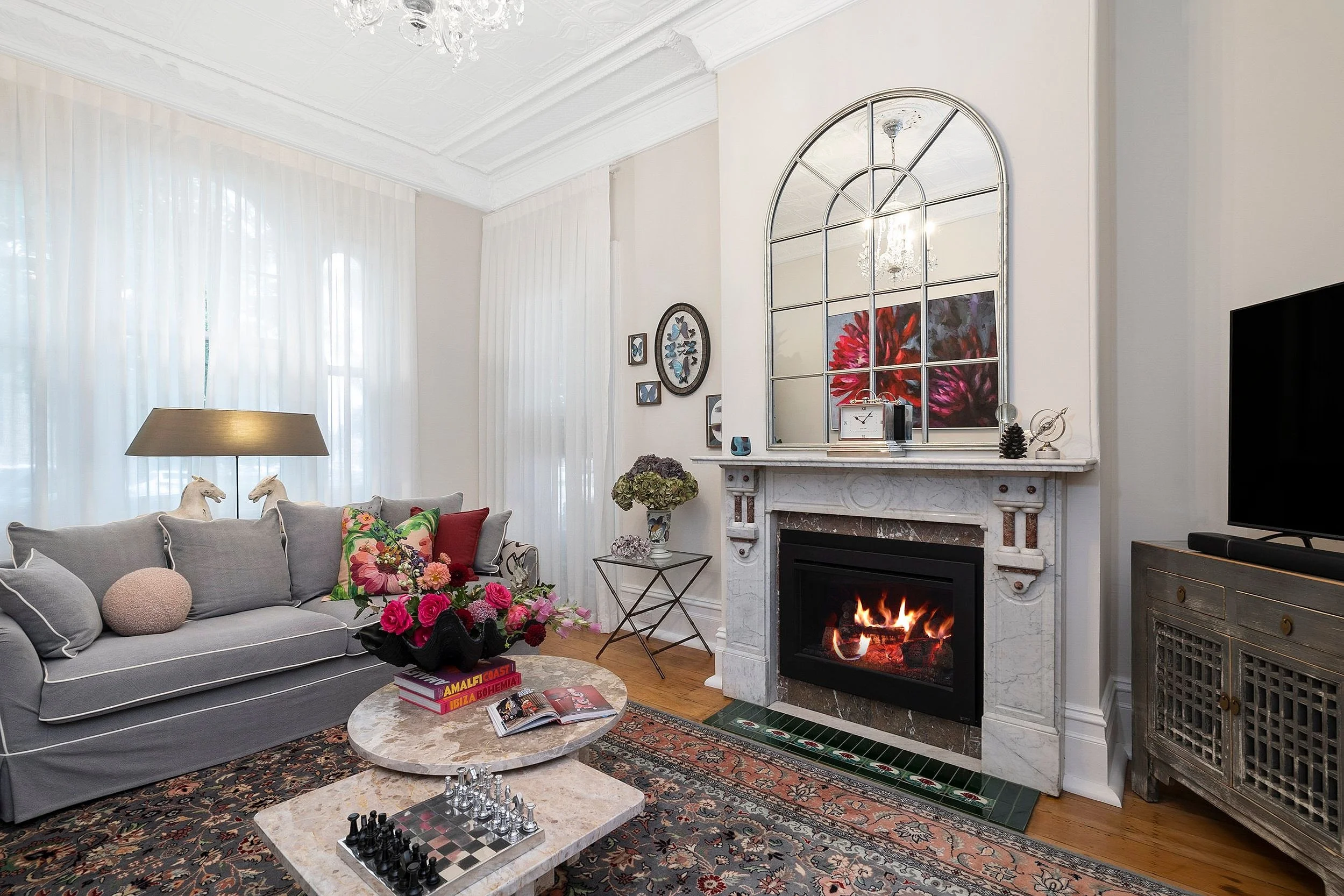 clonsilla_goulburn_historic_accommodation_lounge.jpg