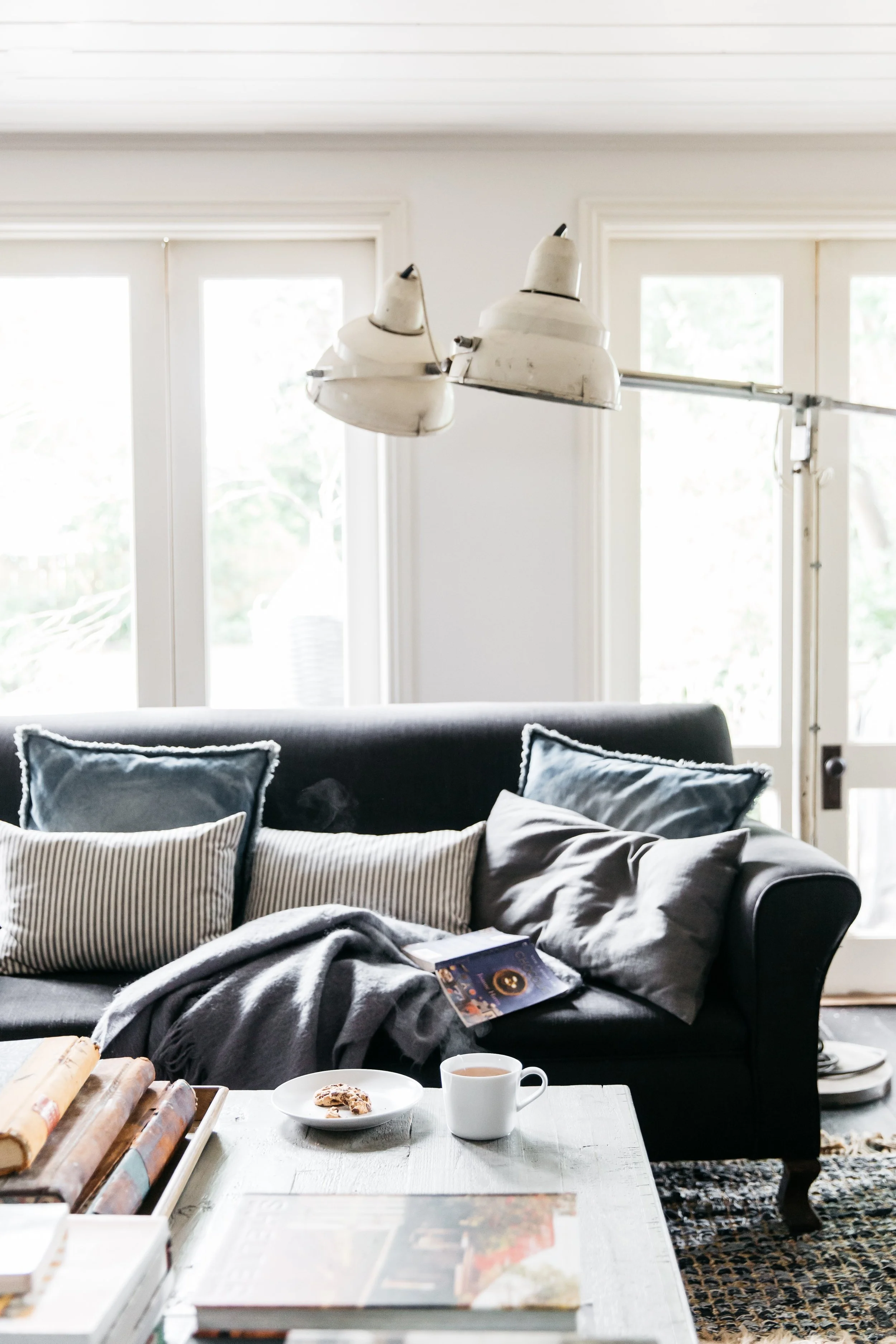 The white house daylesford living room.jpg