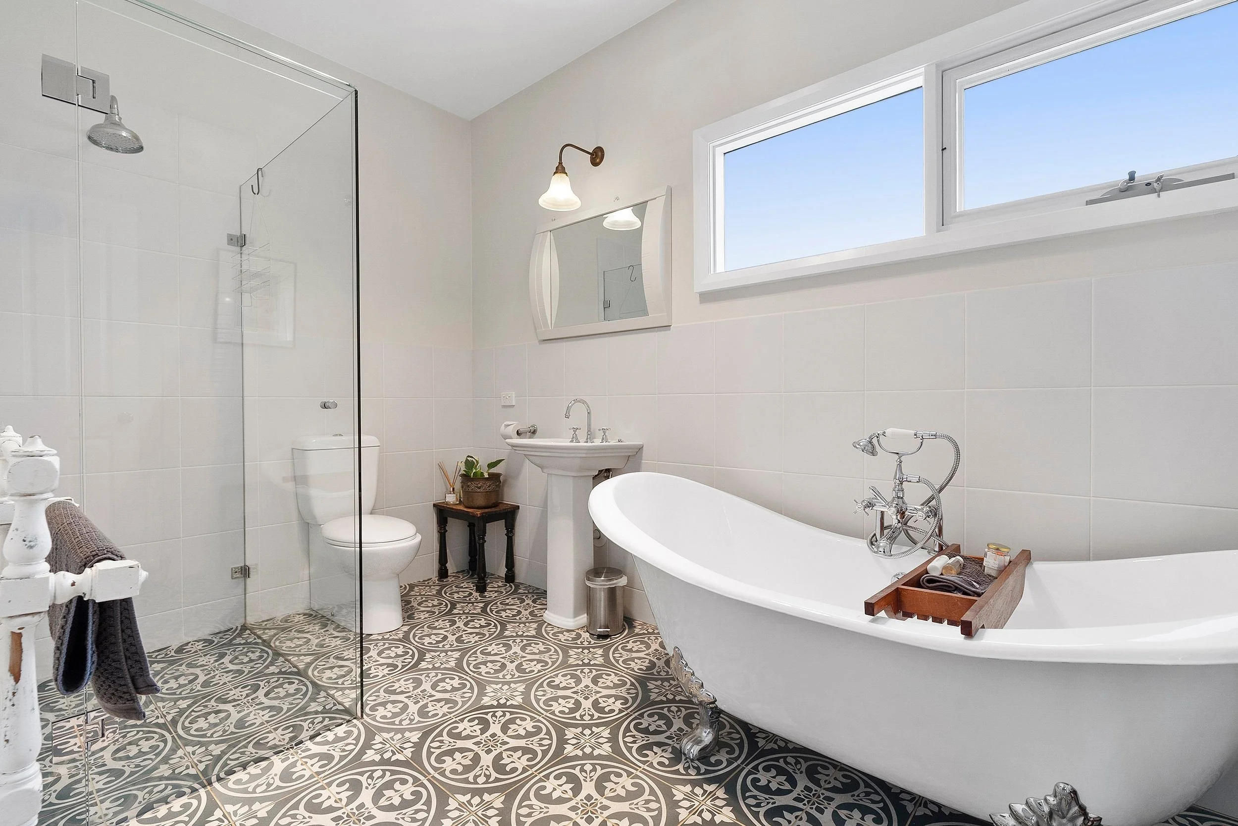 Bathroom+2.jpg