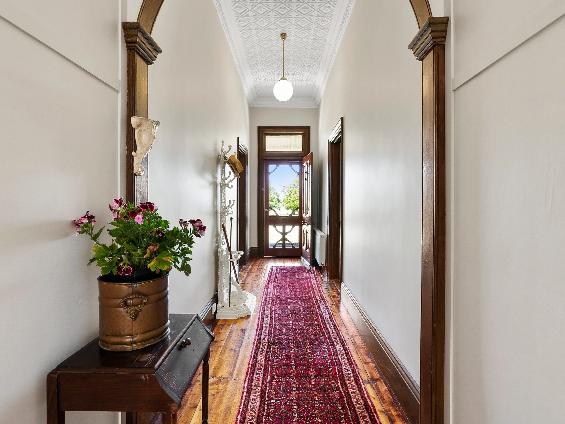Hallway.jpg