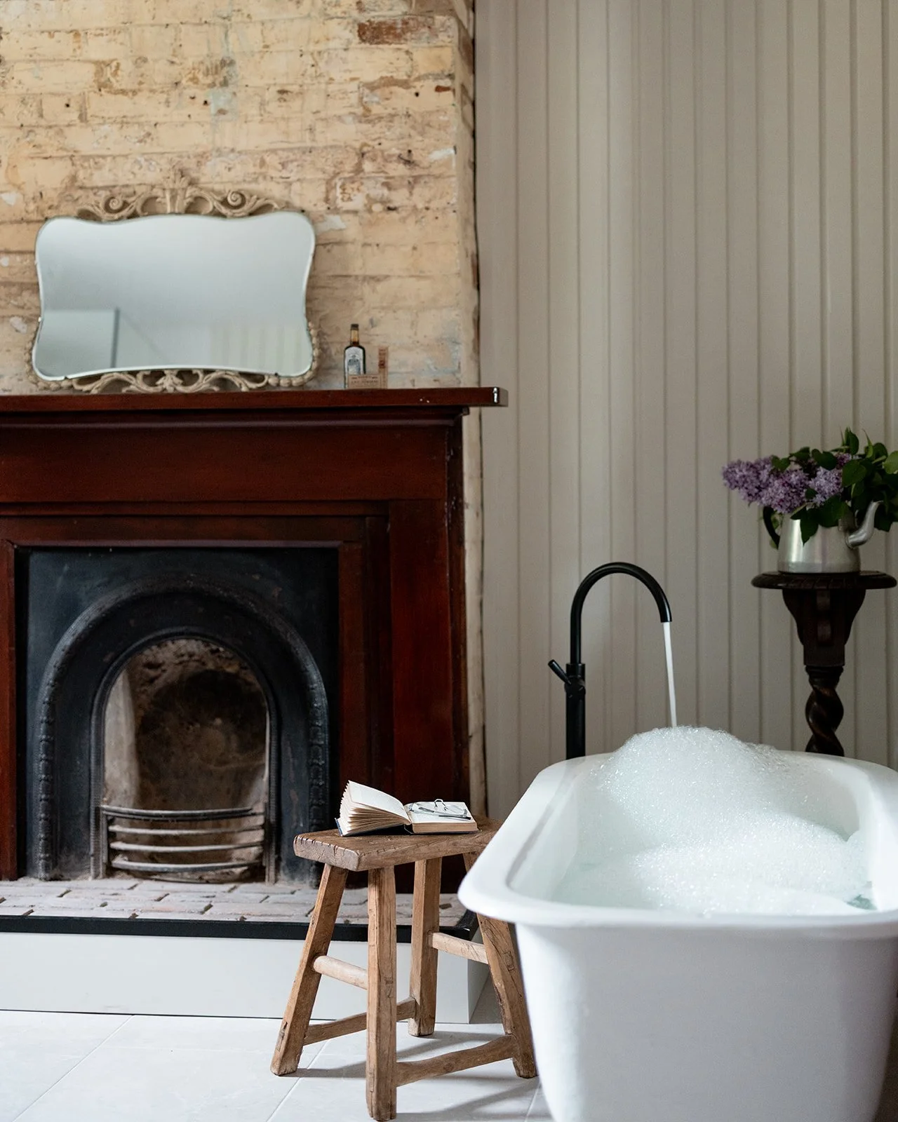 Littlebourne Convict bath IM21.jpg