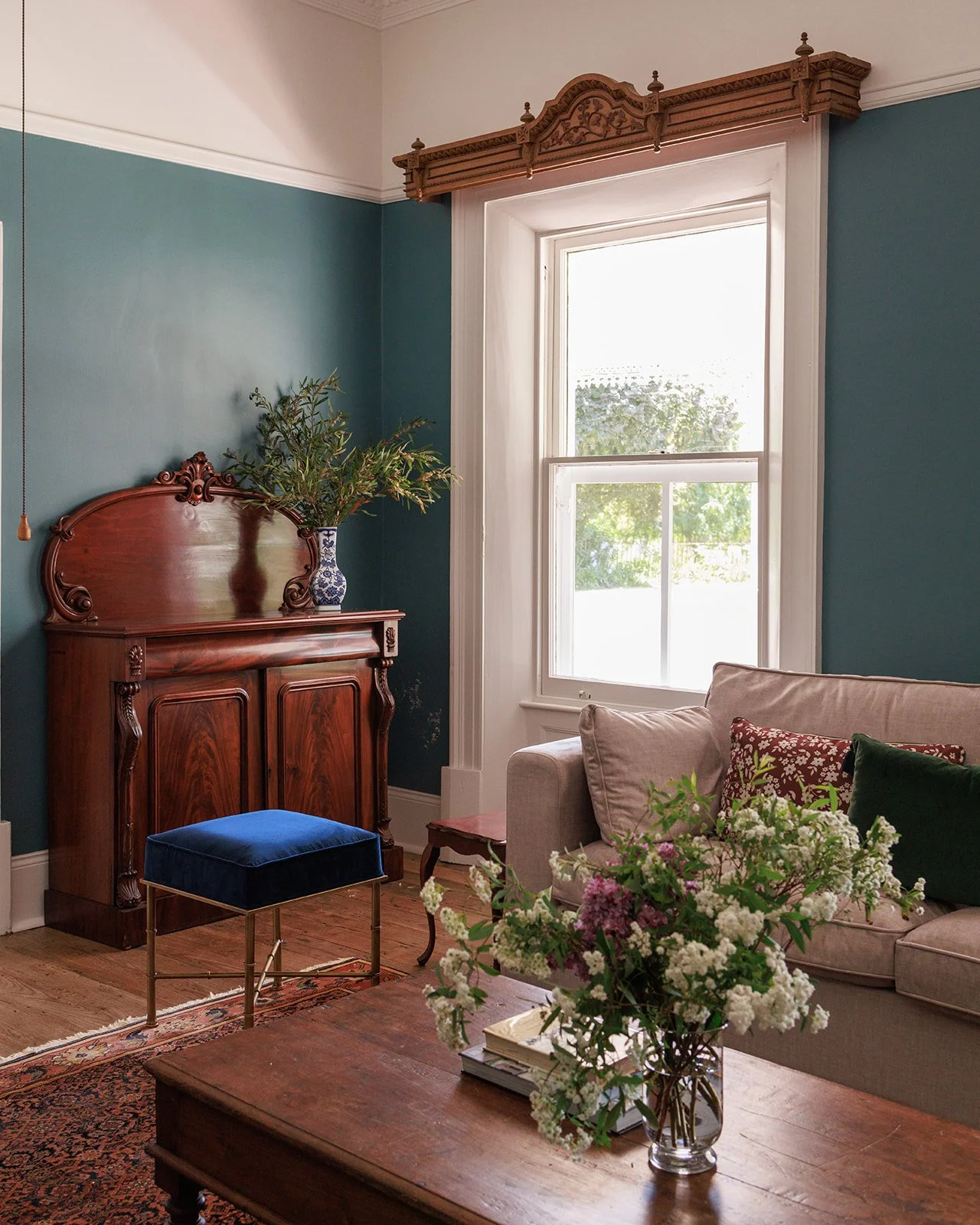 Littlebourne lounge view IM102.jpg