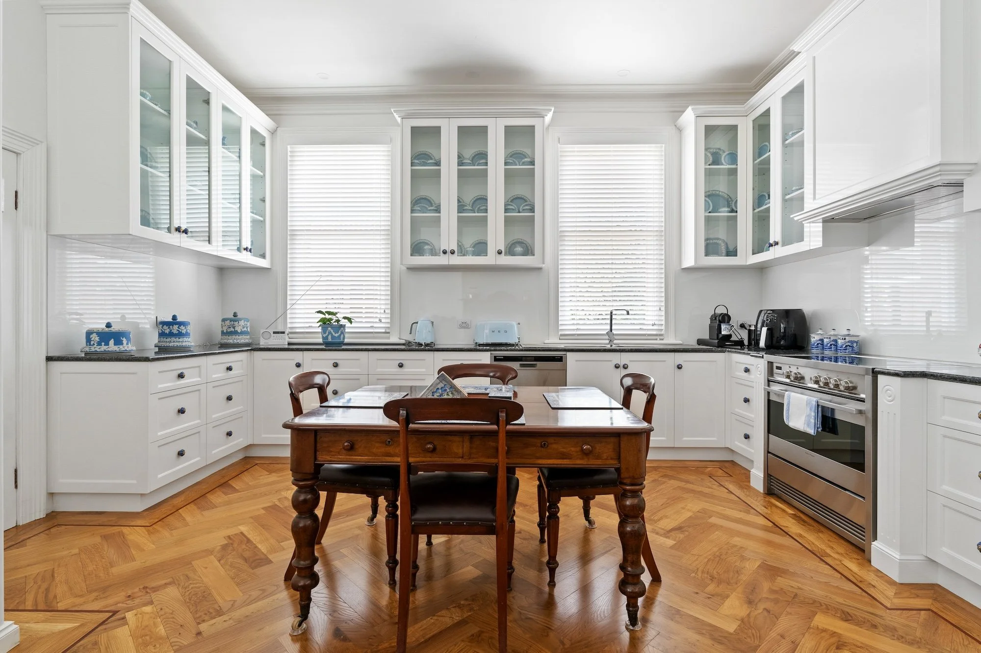 90 Mona Vale Road, Ross-tas-for-sale-kitchen.jpg