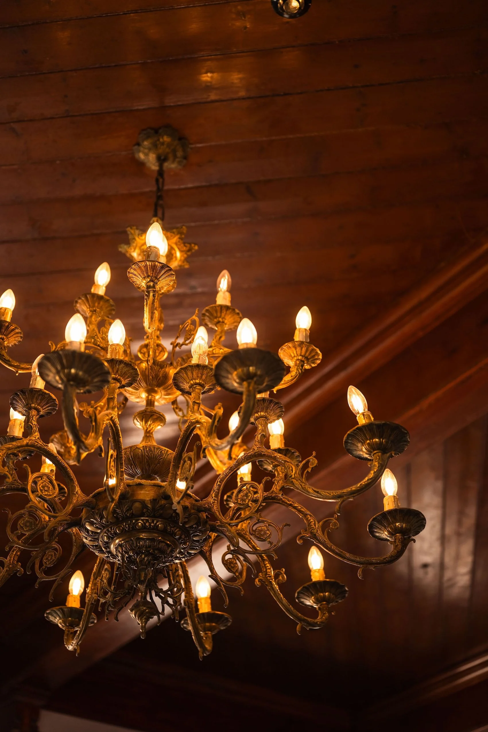 The Queencliff Hotel_Miettas_Restaurant.jpg