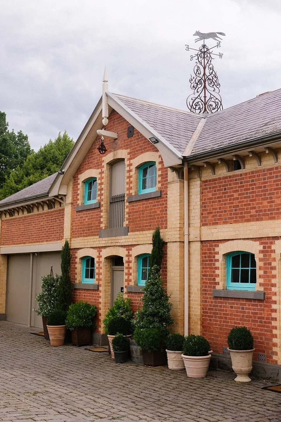 st-agnes-kyneton-vic-brick-stables-the-home-of-heritage.jpg