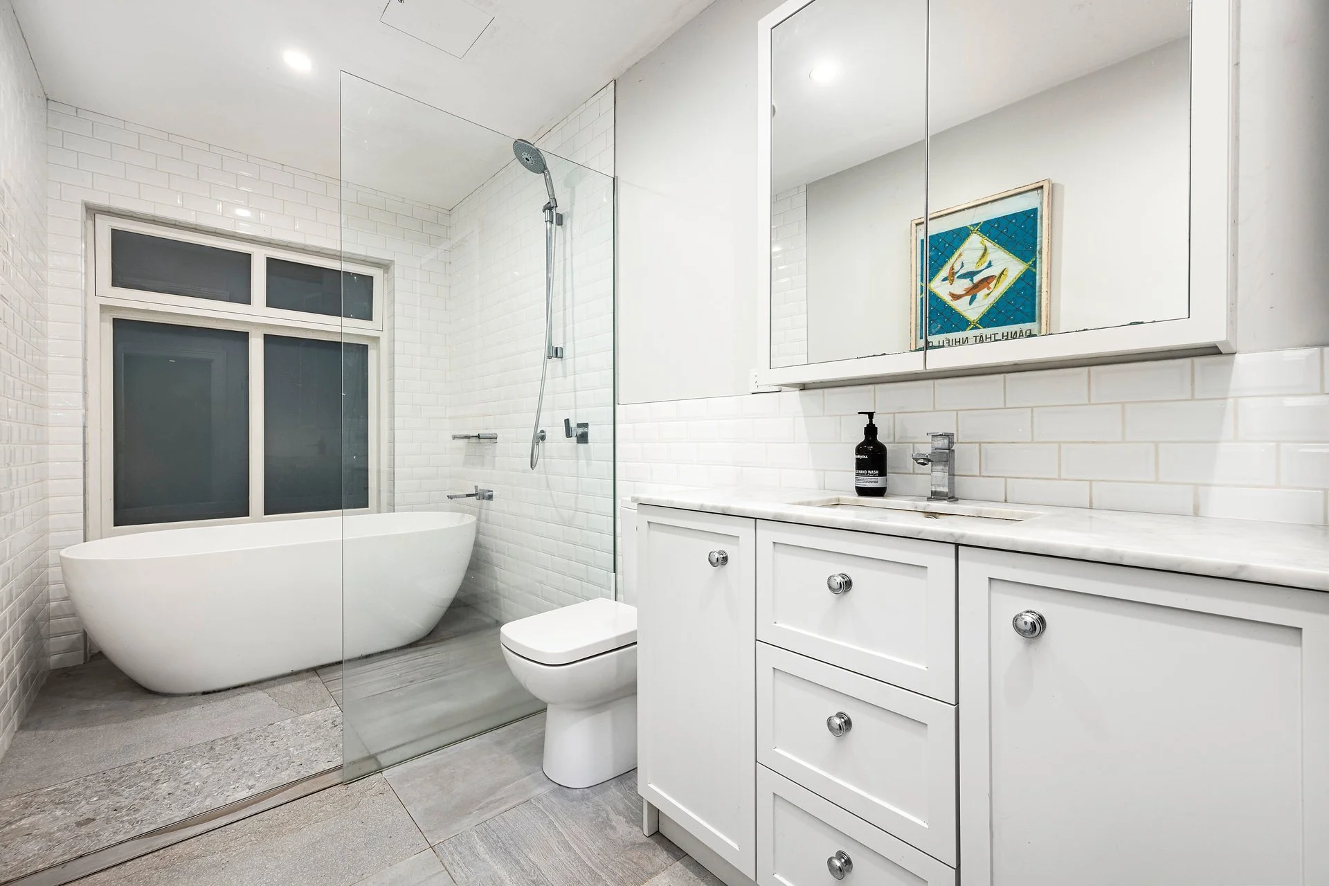 59-victoria-street-potts-point-sydney-for-sale-bathroom.jpg