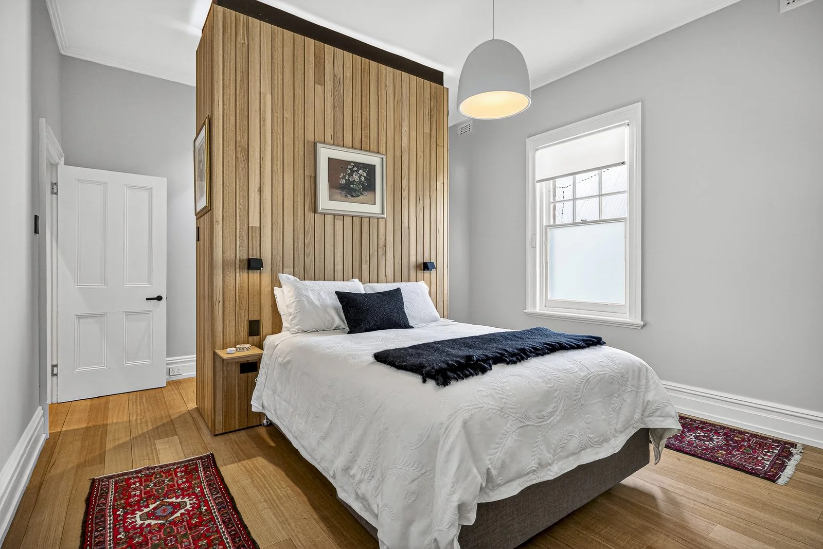 3-lasswade-avenue-sandy-bay-tasmania-bedroom.jpg