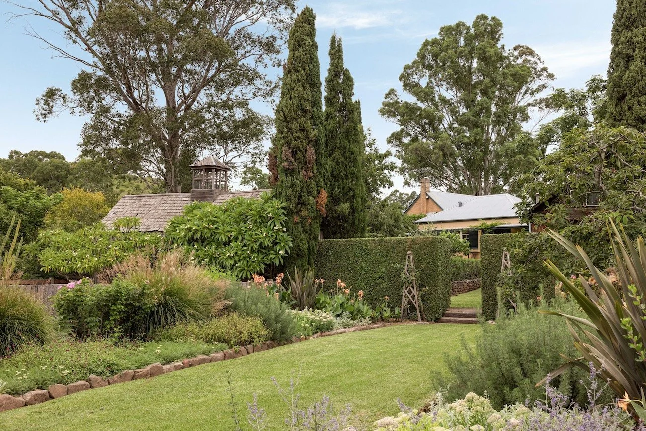 100-130-moores-way-glenmore-nsw-gardens.jpg