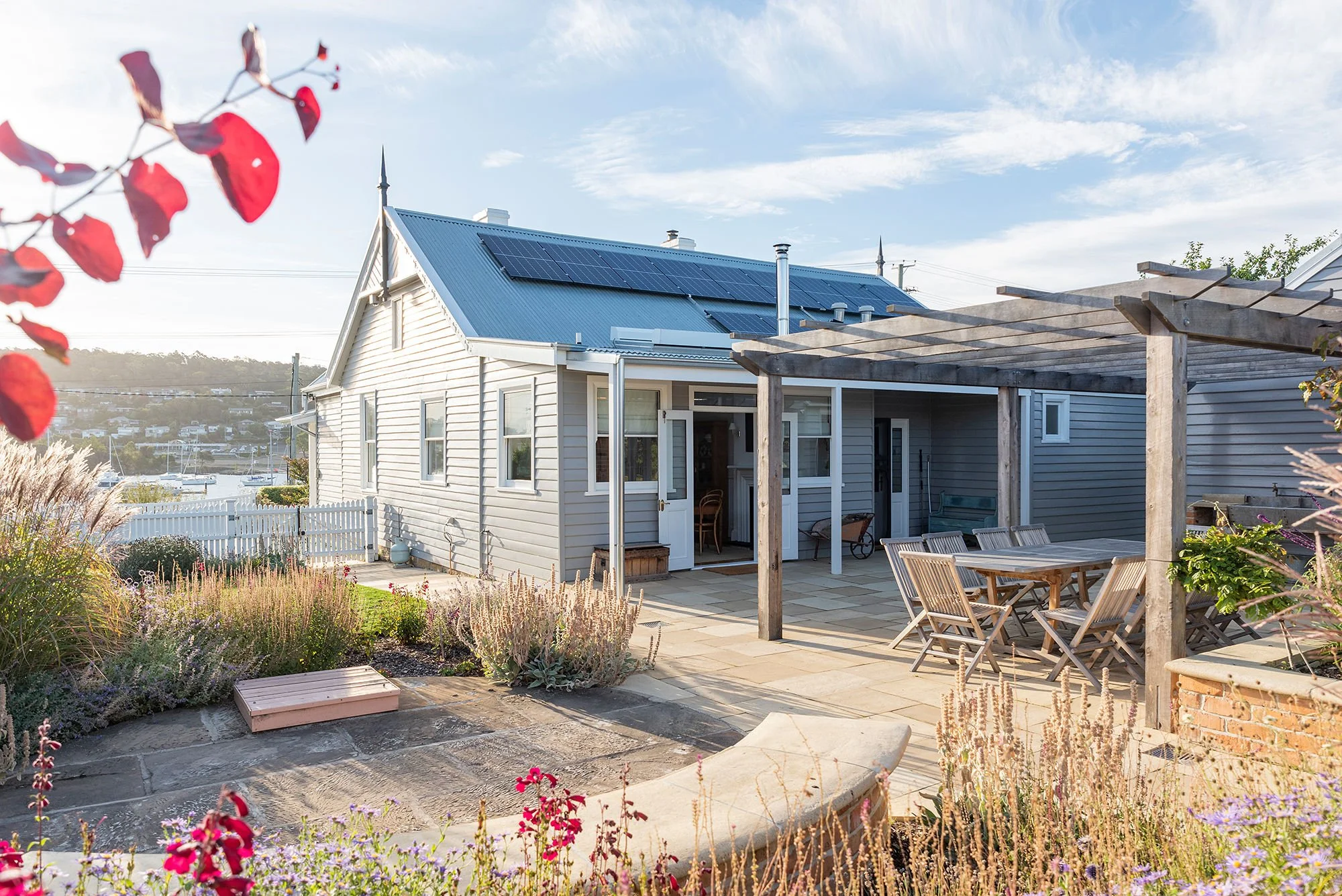 55-cambridge-road-bellerive-tasmania-for-sale-outdoor-garden.jpg