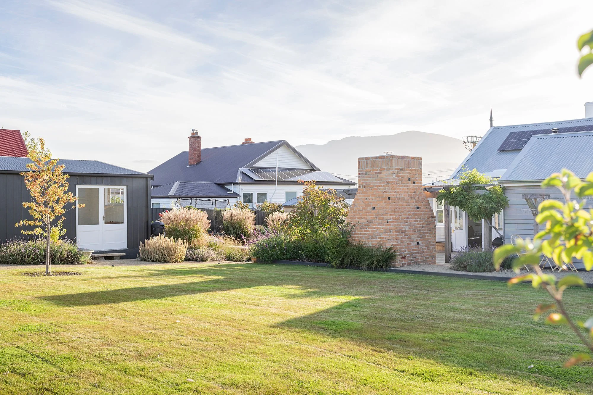 55-cambridge-road-bellerive-tasmania-for-sale-the-home-of-heritage-gardens-lawn.jpg