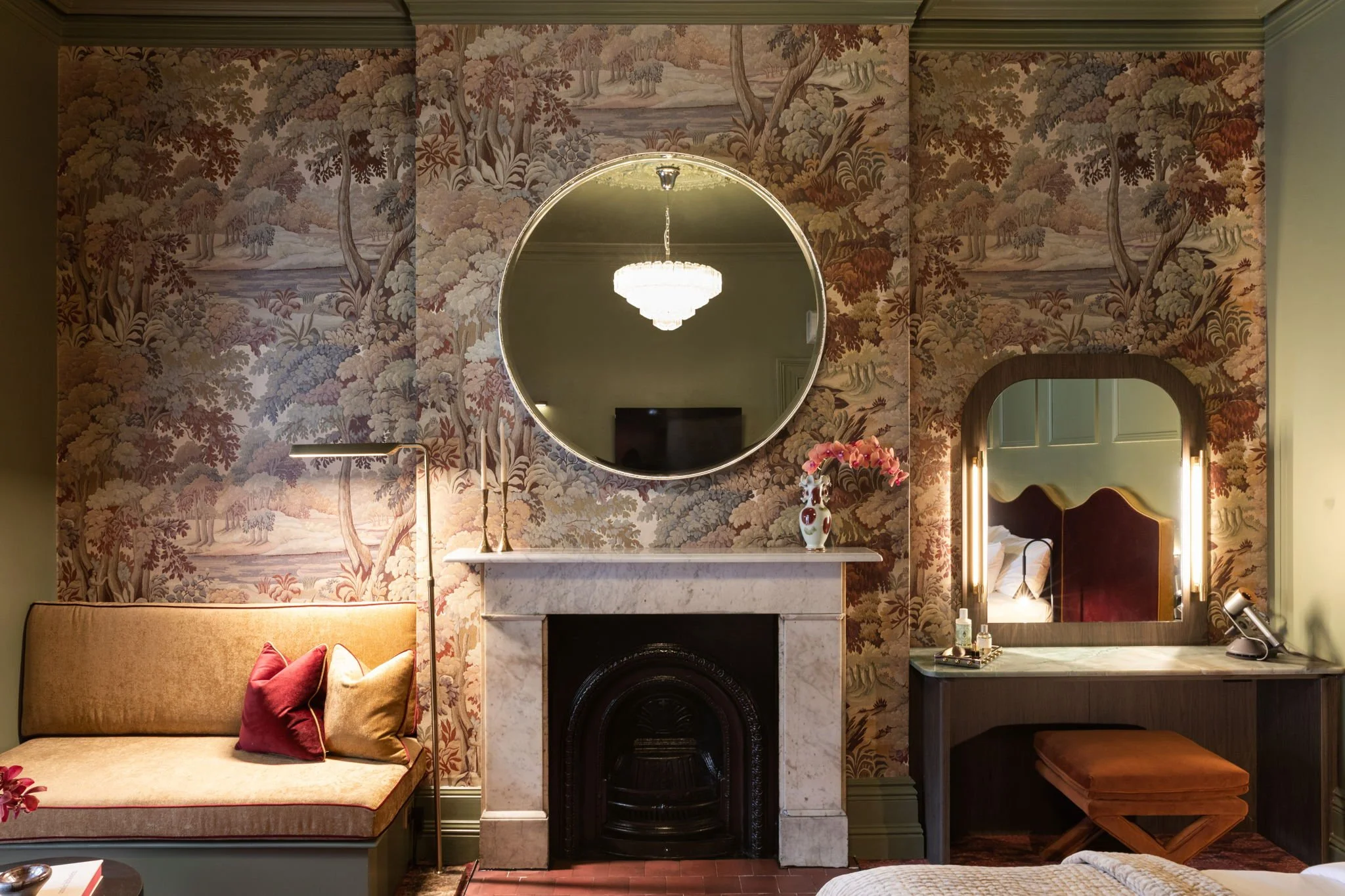 the-medusa-hotel-grand-velvet-luxury-boutique-the-home-of-heritage-sydney-fireplace.jpg