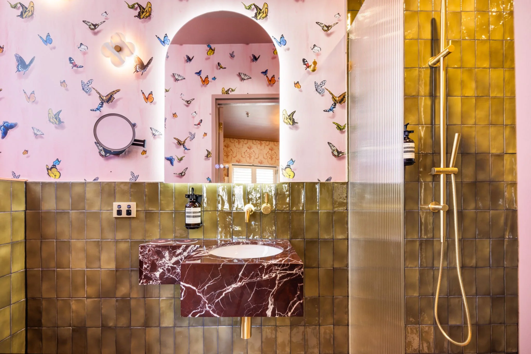 medusa-hotel-darlinghurst-sydney-luxury-boutique-historic-hotel-the-home-of-heritage-ensuite-bathroom-designer.jpg