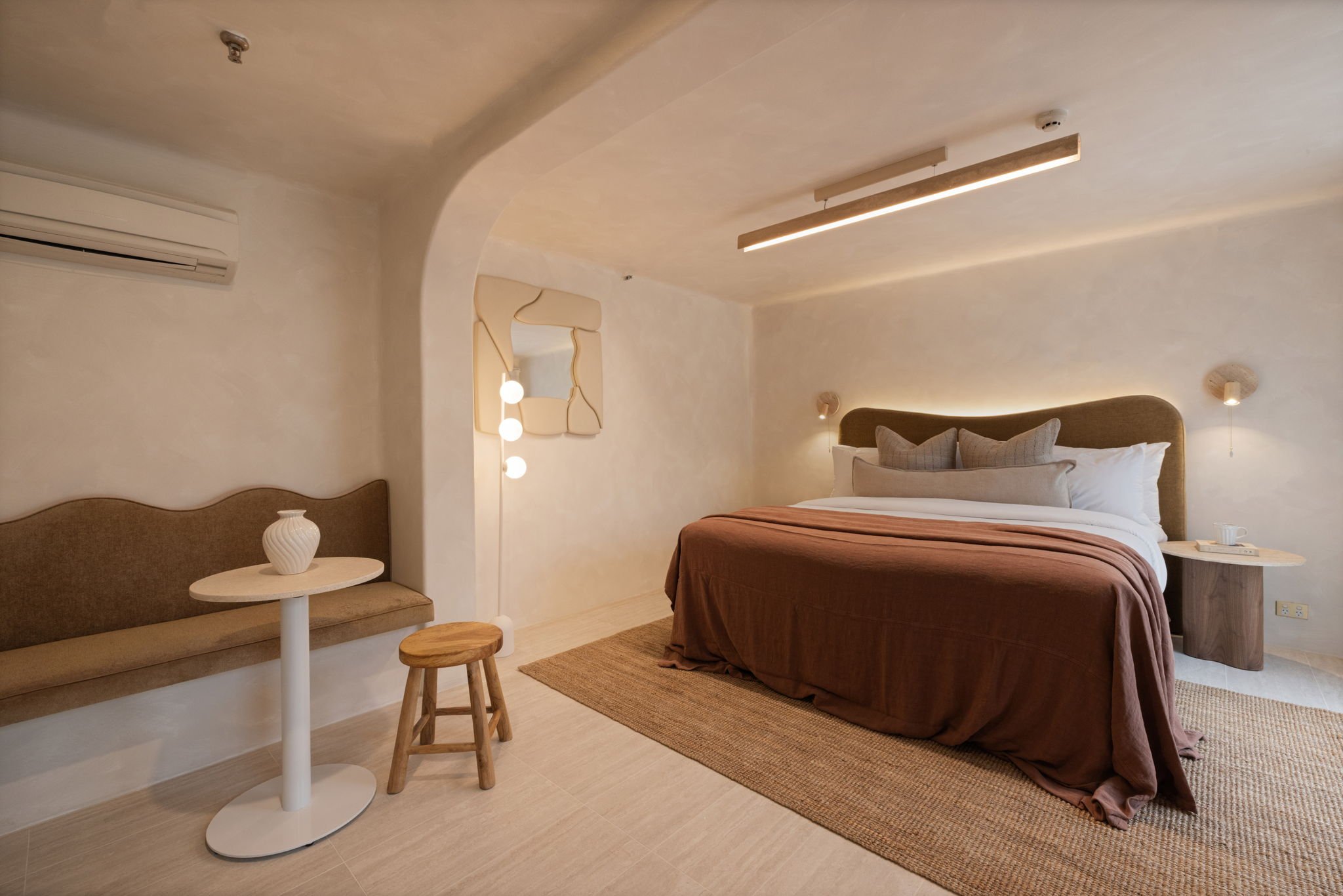 medusa-hotel-sydney-courtyard-cove-luxury-suite-room.jpg