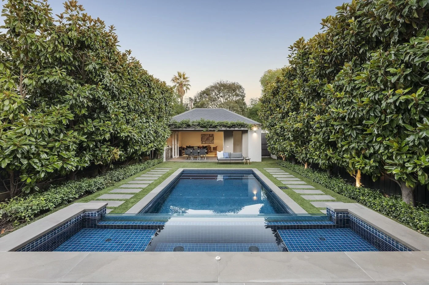 5-moore-street-hawthorn-vic-3122-for-sale-pool.jpg