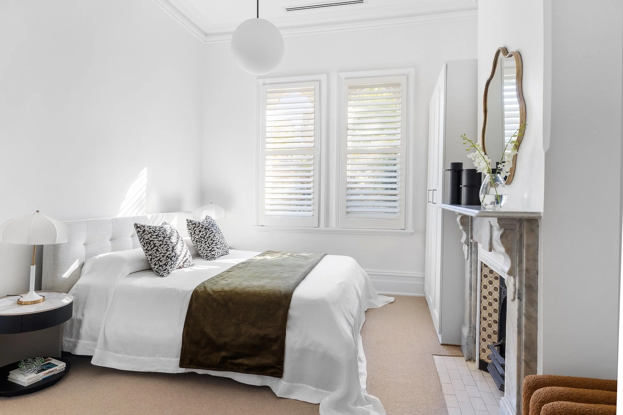 44-tivoli-road-south-yarra-vic-3141-for-sale-bedroom-historic.jpg
