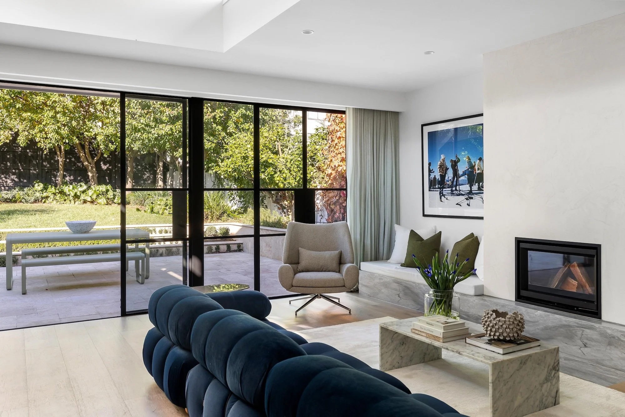 44-tivoli-road-south-yarra-vic-3141-for-sale-living.jpg