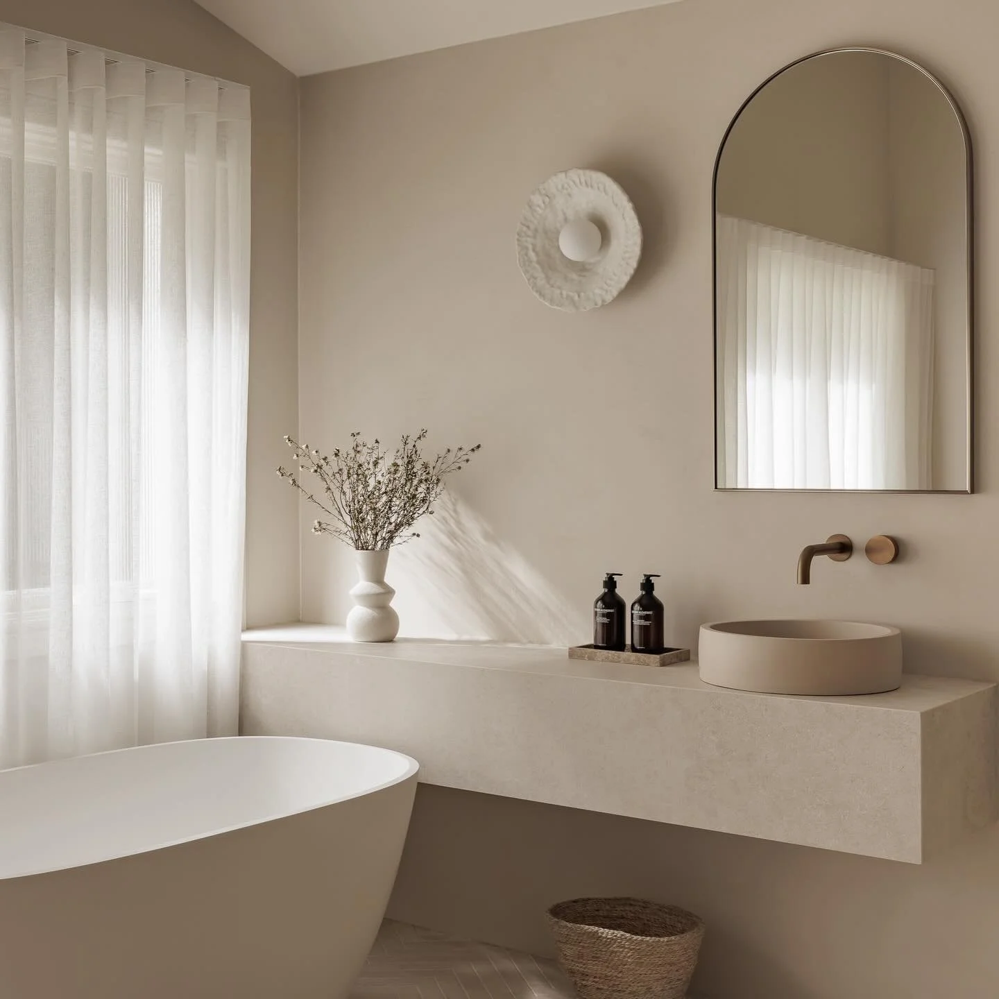 There&rsquo;s something special about spaces that feel calm the moment you walk in.

We love how the joinery flows through each space. From the kitchen to the laundry and bathrooms, creating a cohesive, timeless feel throughout the home.

Design that