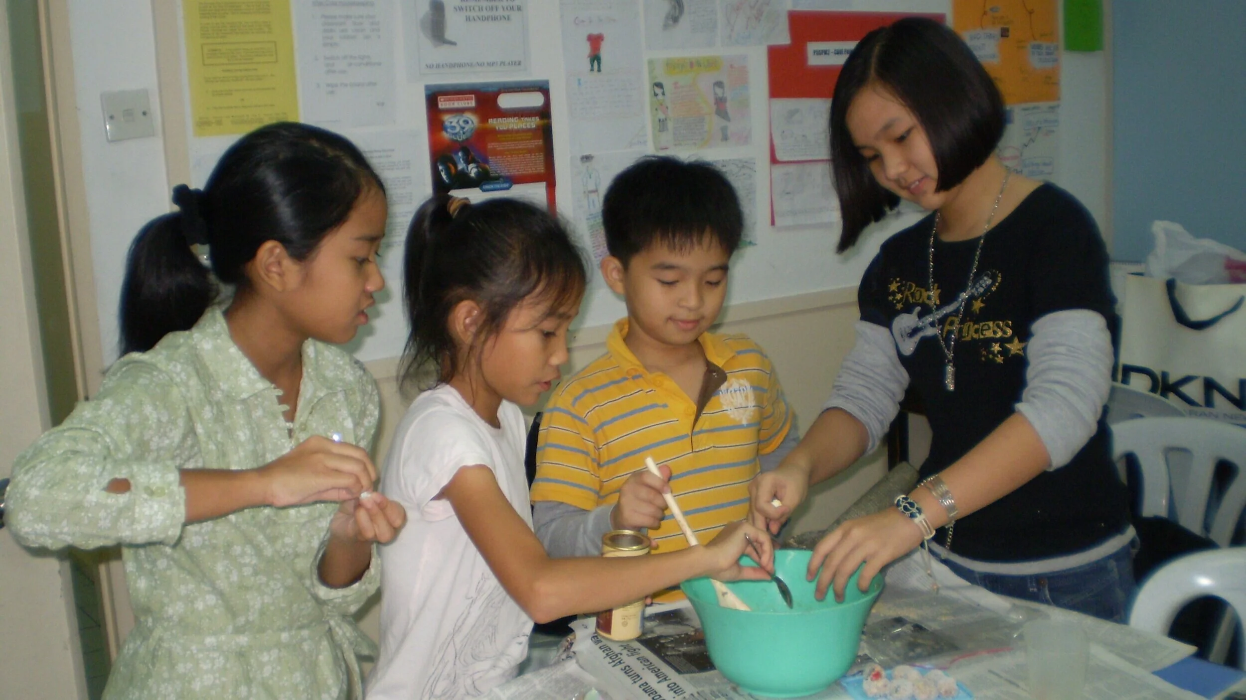 Learning to write about processes through cake making