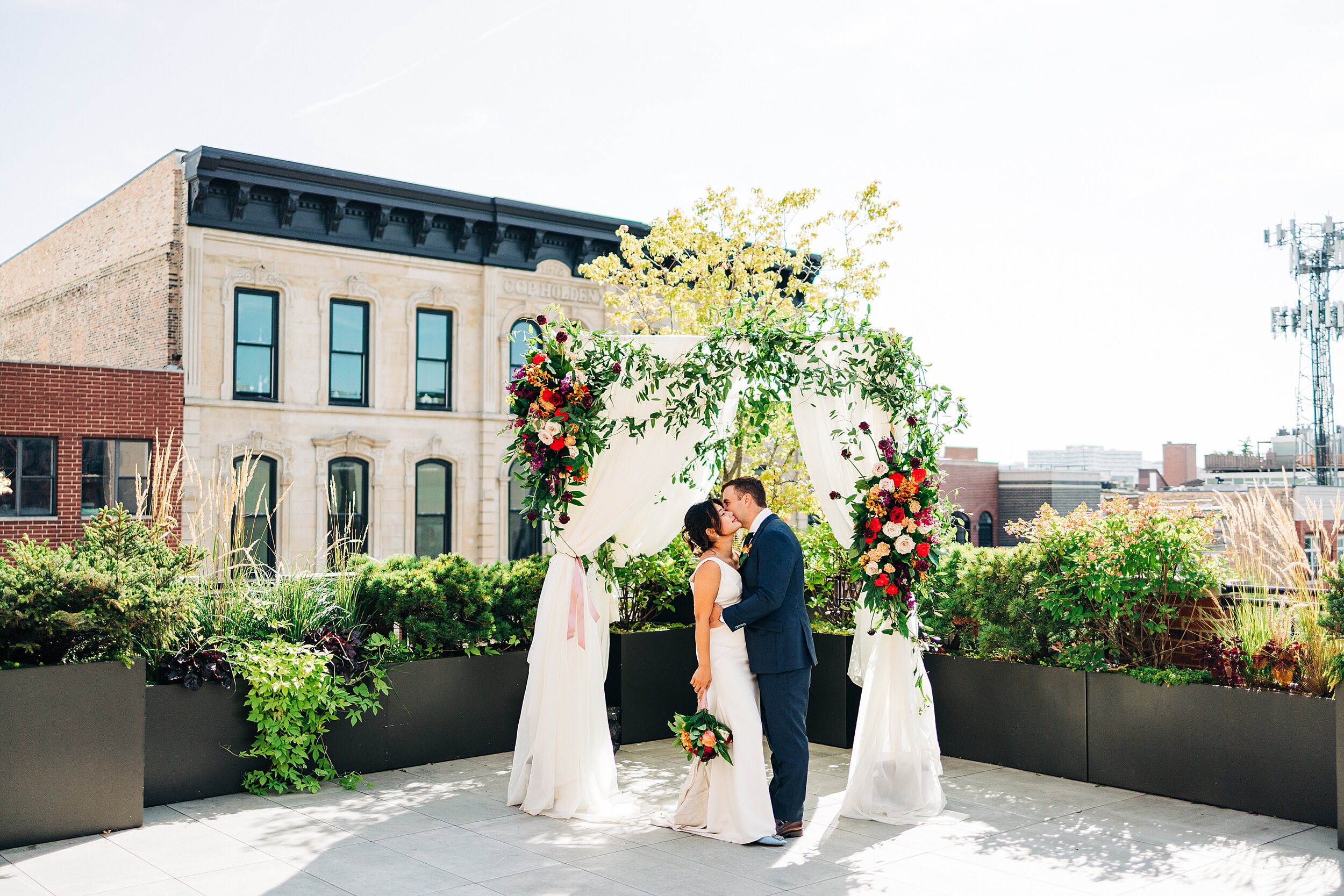 chicago-rooftop-wedding-0032.jpg