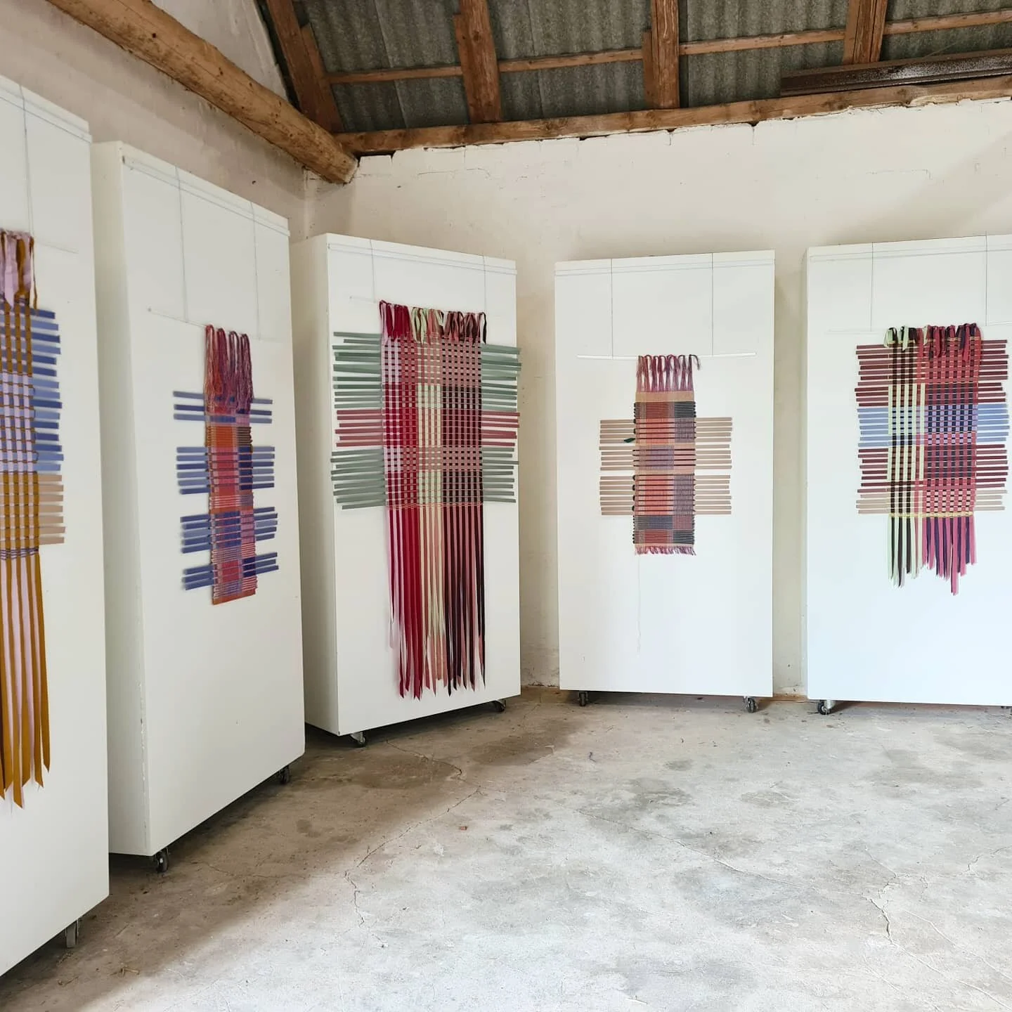 Exhibition soon opening in the old barn at Kirseb&aelig;rg&aring;rden in Sejs-Svejb&aelig;k near Silkeborg. Every year local artists get together for the midsommer exhibition and they invite a guest. I am happy to be invited to join this years show t