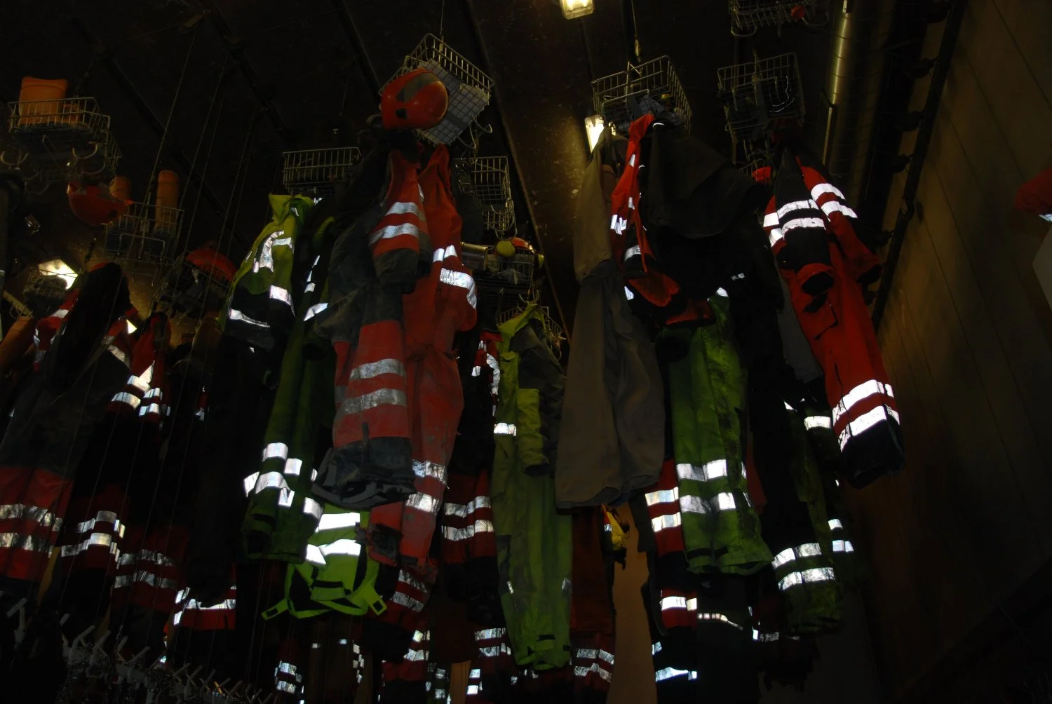 Kopi af Nalunaq kedeldragter S13.jpg