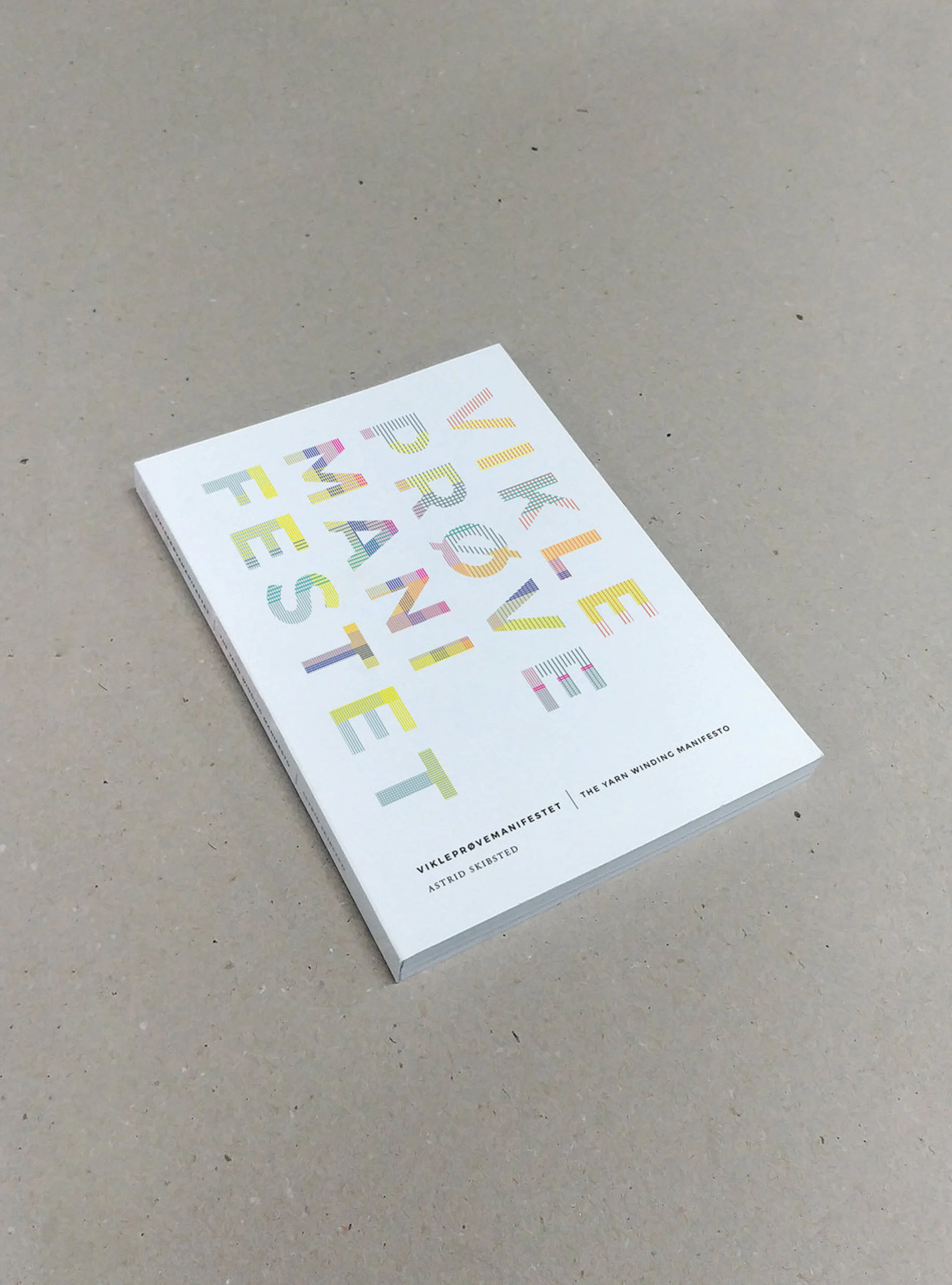 Vikleprovemanifestet_book_cover_Astrid_Skibsted.jpg