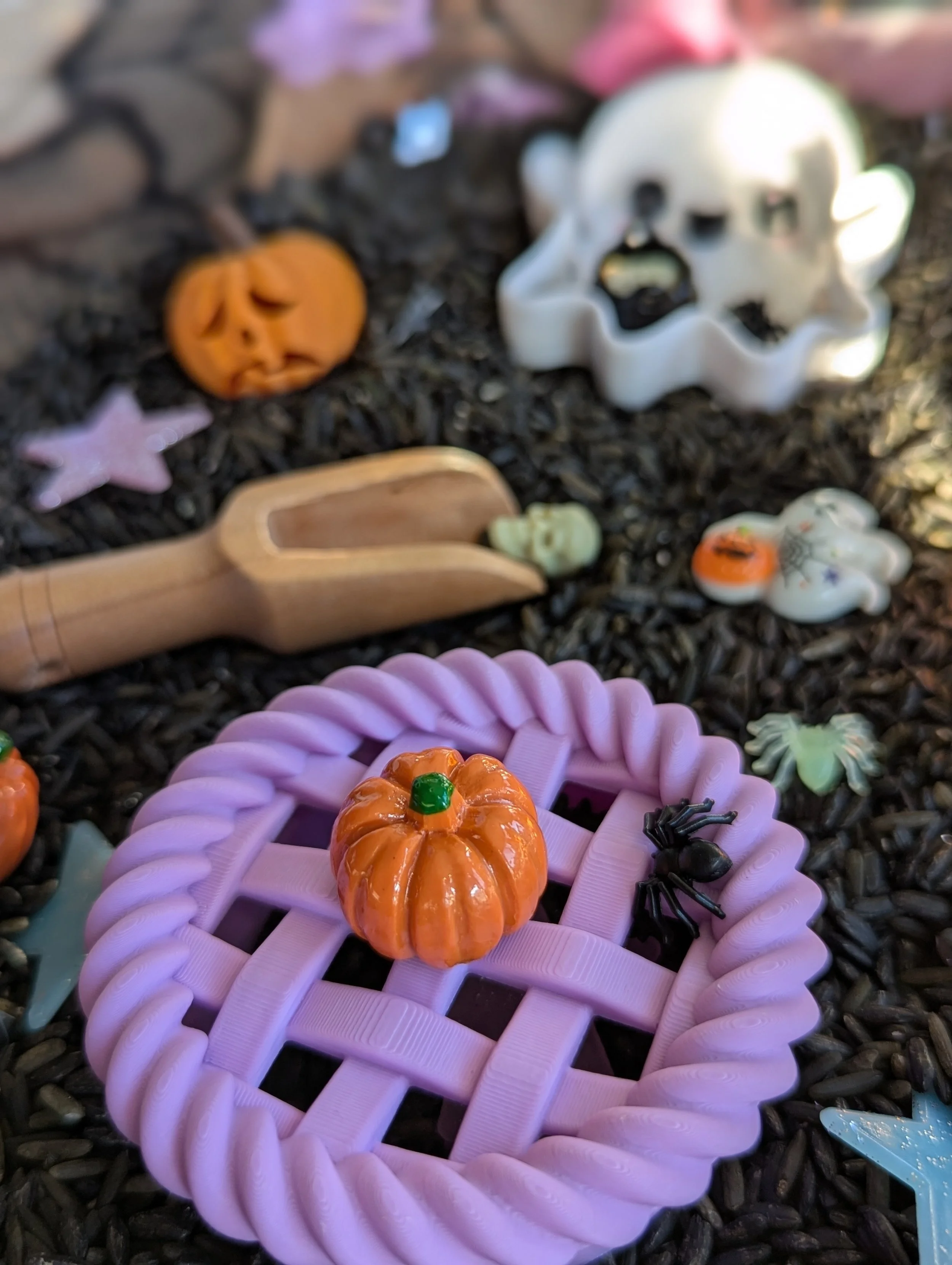 ghost halloween play pie (10).jpg