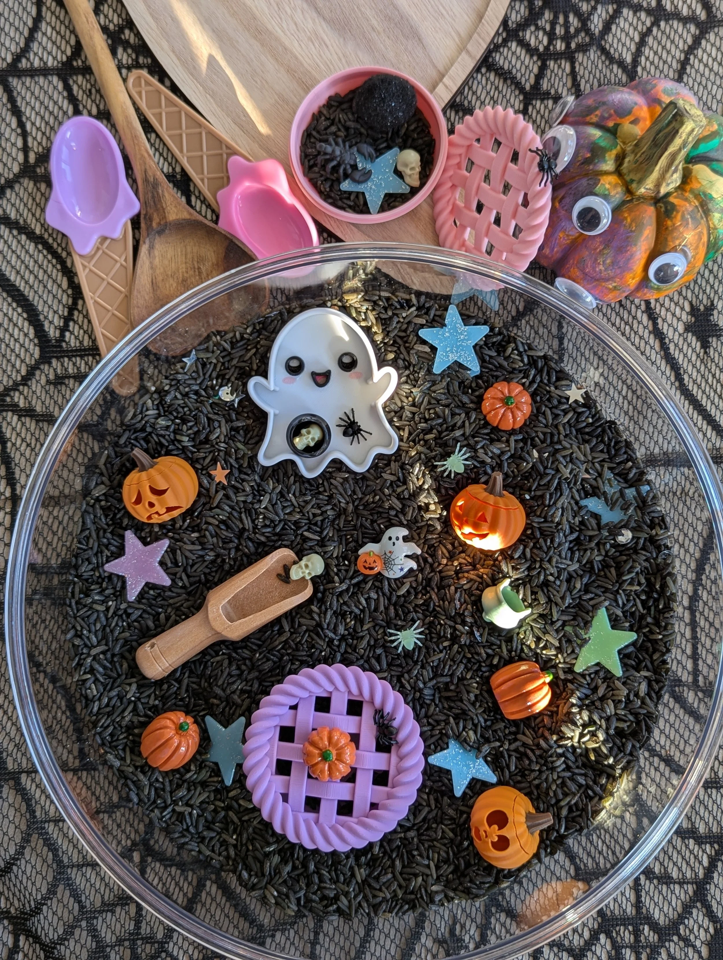 ghost halloween play pie (8).jpg