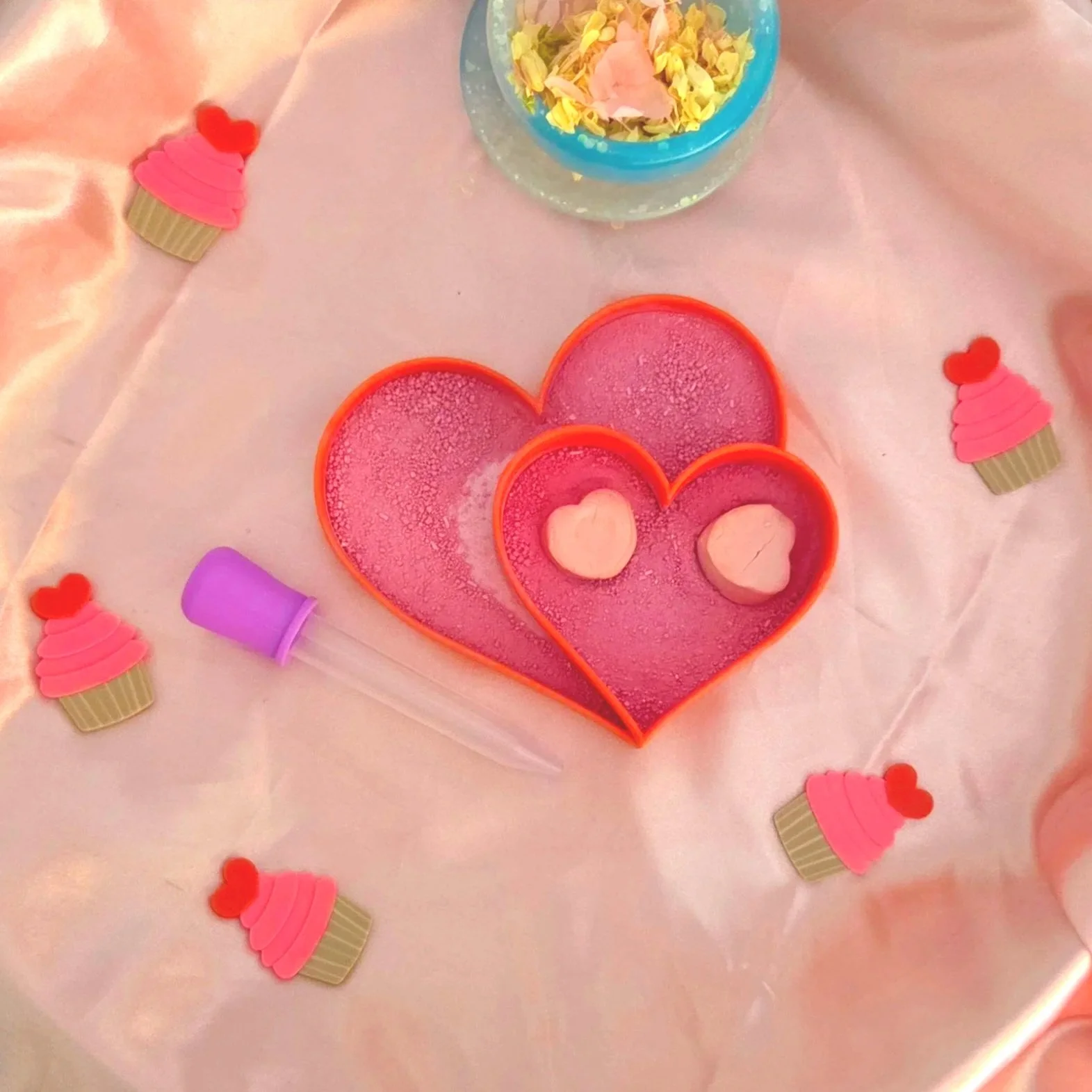 heart+sensory+play+tray+potions.jpg