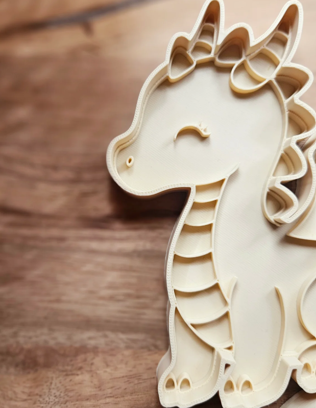 dragon play tray.png