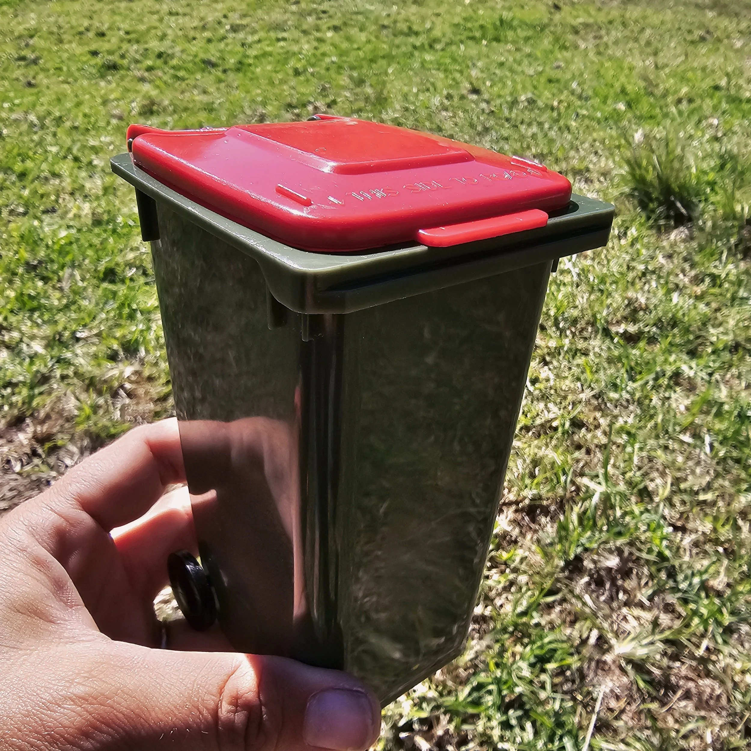 mini wheelie bin