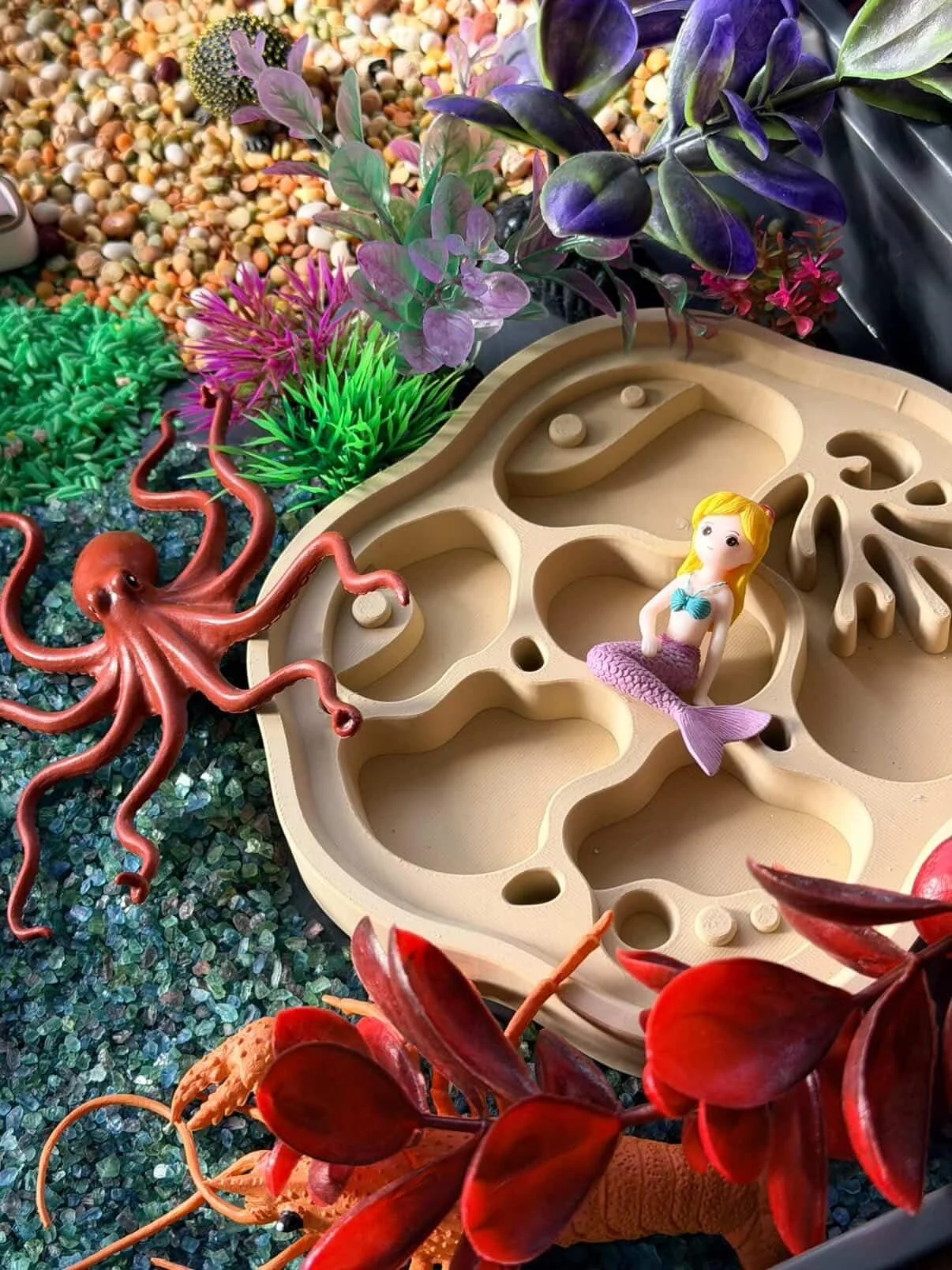 Rockpool Sensory Tray - Play Scene