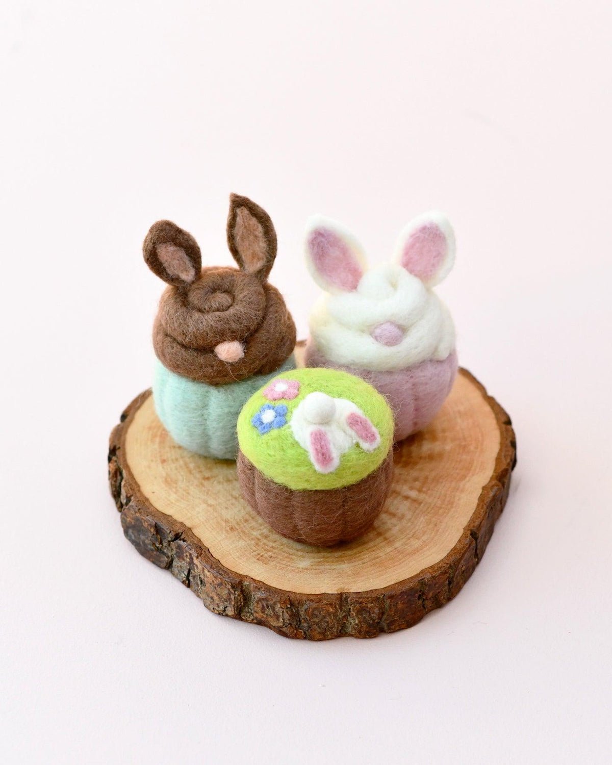 Felt-Rabbit-Cupcake-7.jpg