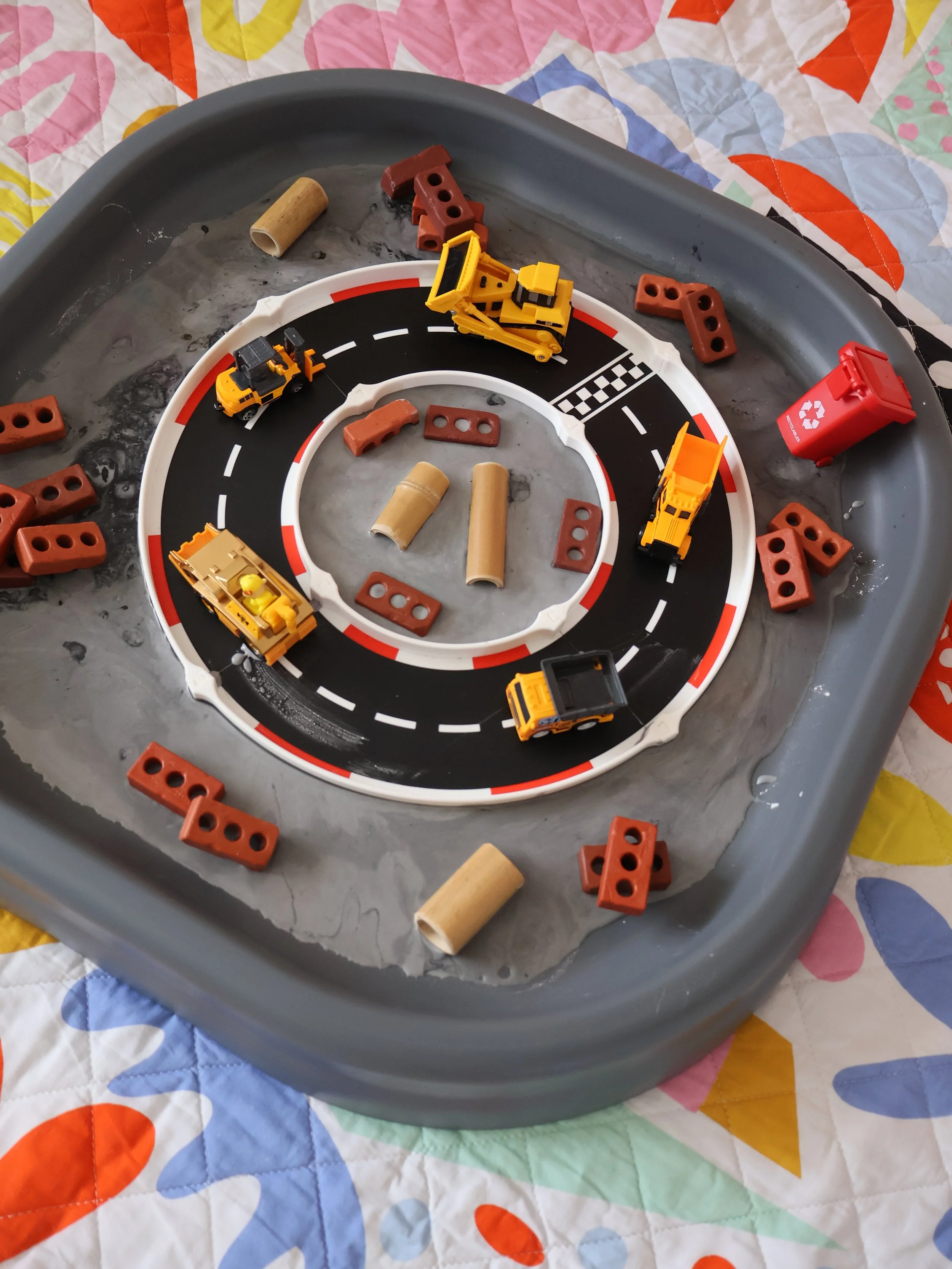 Large Racetrack Sensory Tray