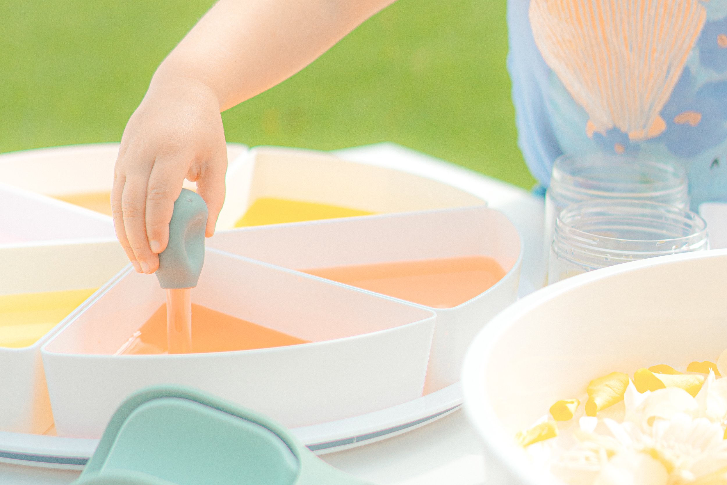 Easy grip silicone droppers for toddler sensory play