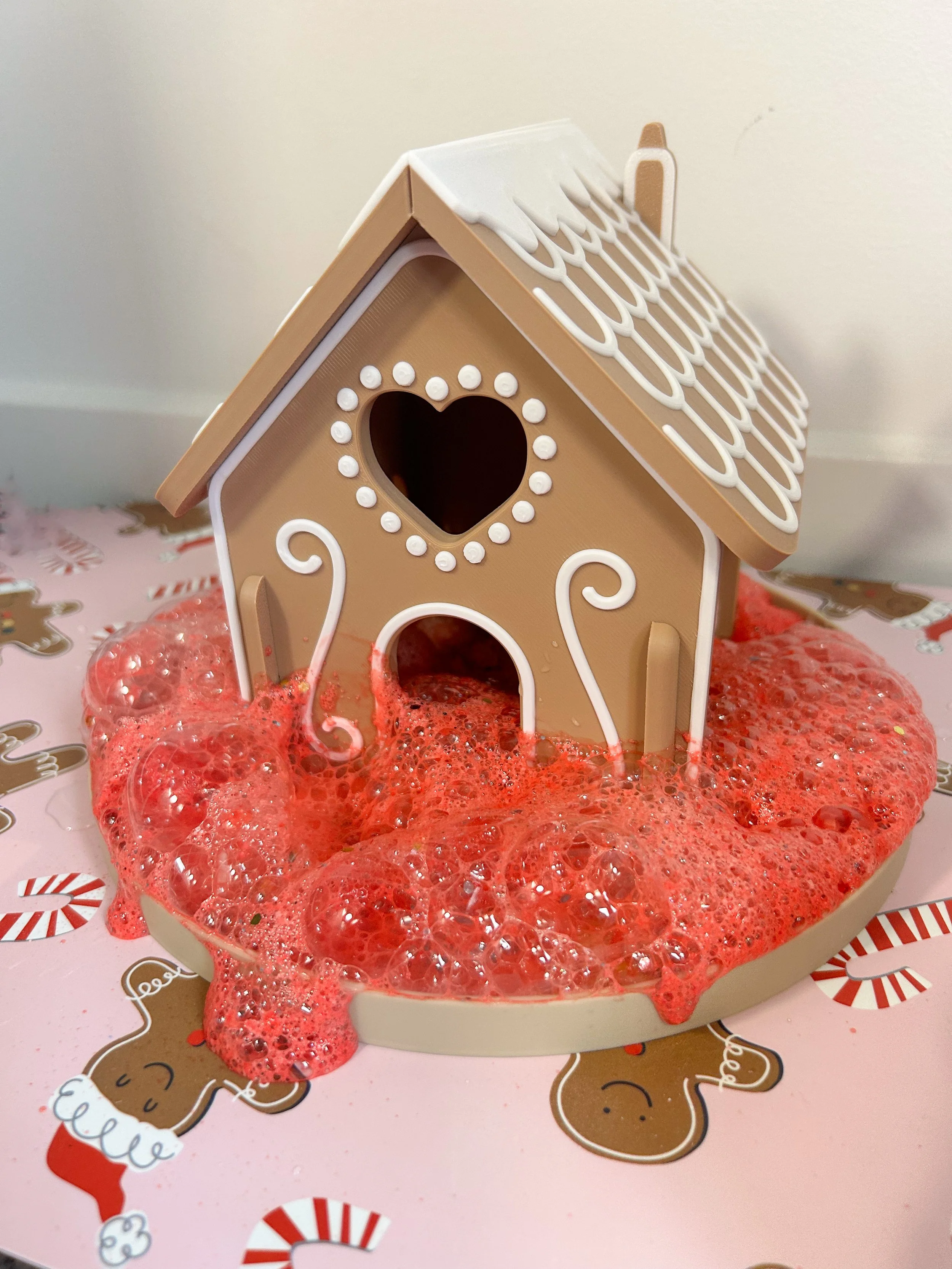 Gingerbread-House-Christmas-Sensory-Play-2.jpg
