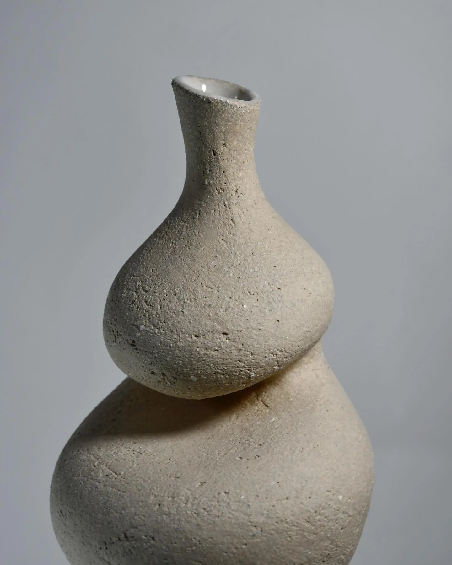 The Lilith, an untold story. A piece that embodies fertility, pain, transformation and resilience. 

I&rsquo;ve been telling this story through form &amp; clay for many years, now I feel I need to find the words.

Work in progress, as usual 🙏

#scul