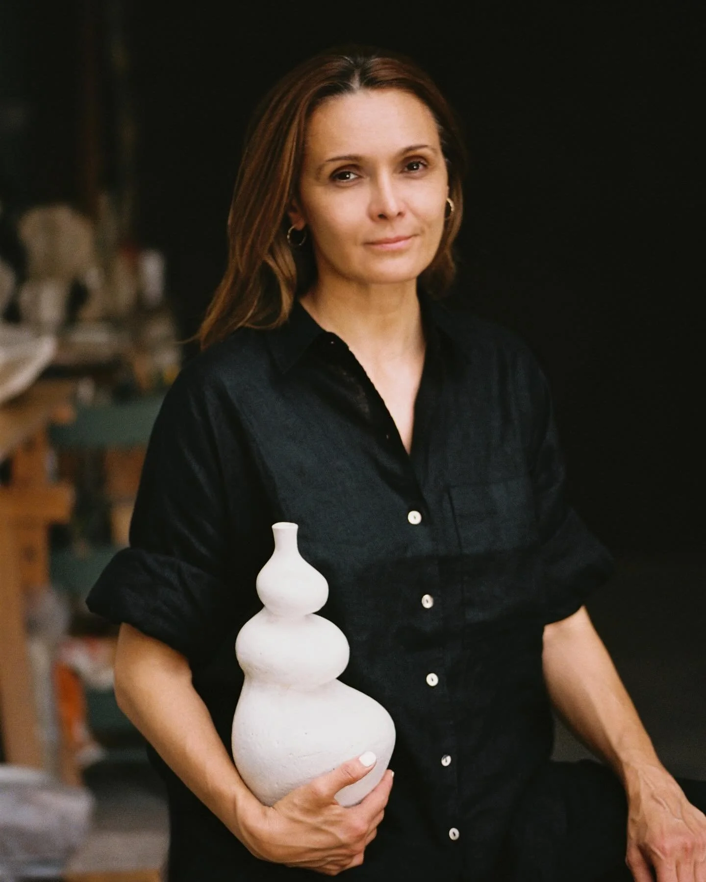 I haven&rsquo;t introduced myself here in a while! With so many new faces, I wanted to share more about the hands behind this page

I&rsquo;m Lucia Mondadori, a ceramic artist based in Paris. My practice brings together organic forms, gentle curves, 