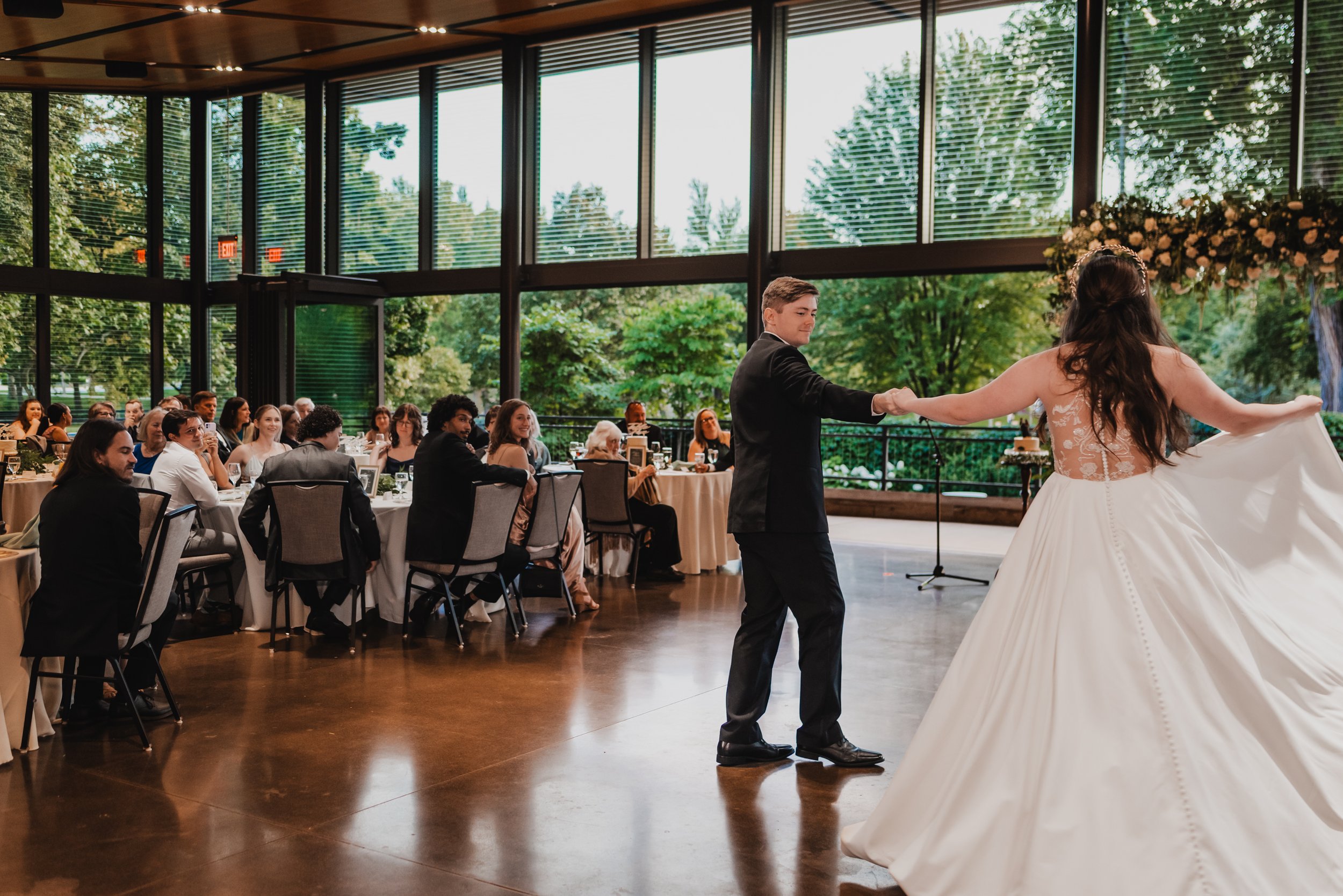 Reception Linfield Pittsburgh, PA National Aviary Wedding-182.jpg