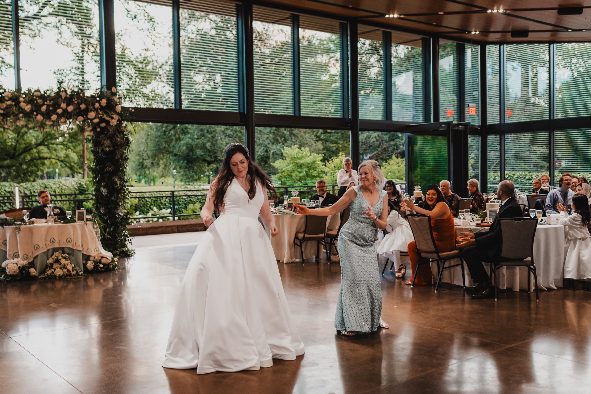 Reception Linfield Pittsburgh, PA National Aviary Wedding-80.jpg