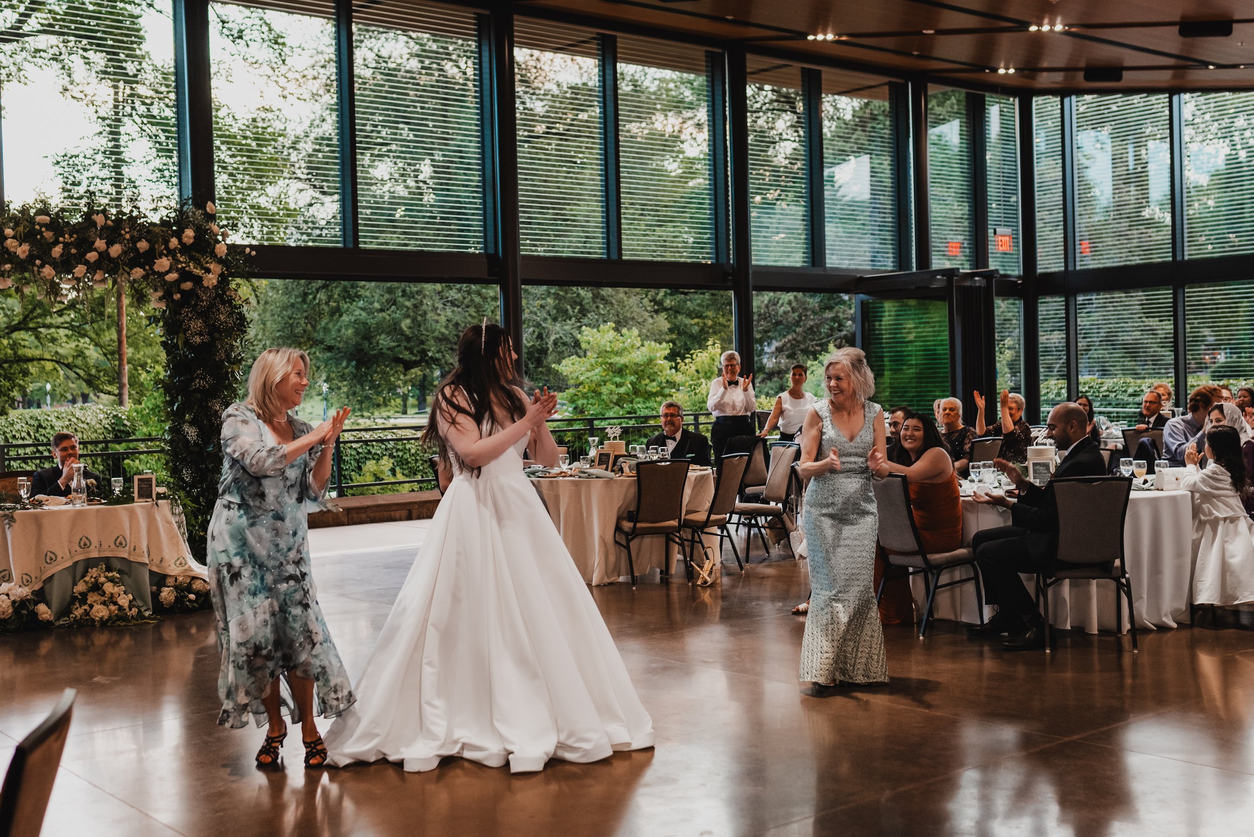 Reception Linfield Pittsburgh, PA National Aviary Wedding-82.jpg