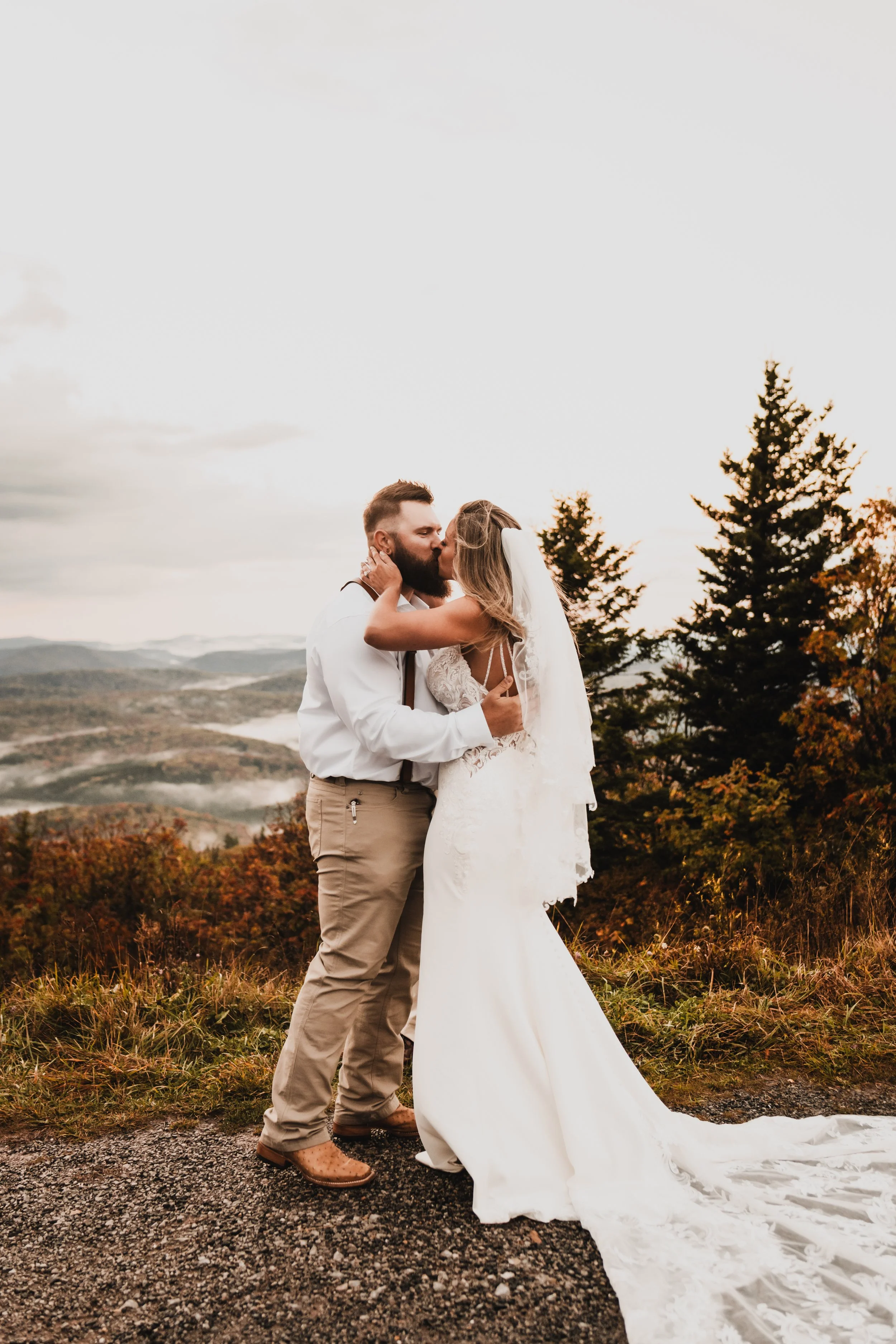 FergusonSpruceKnobElopement-76.jpg