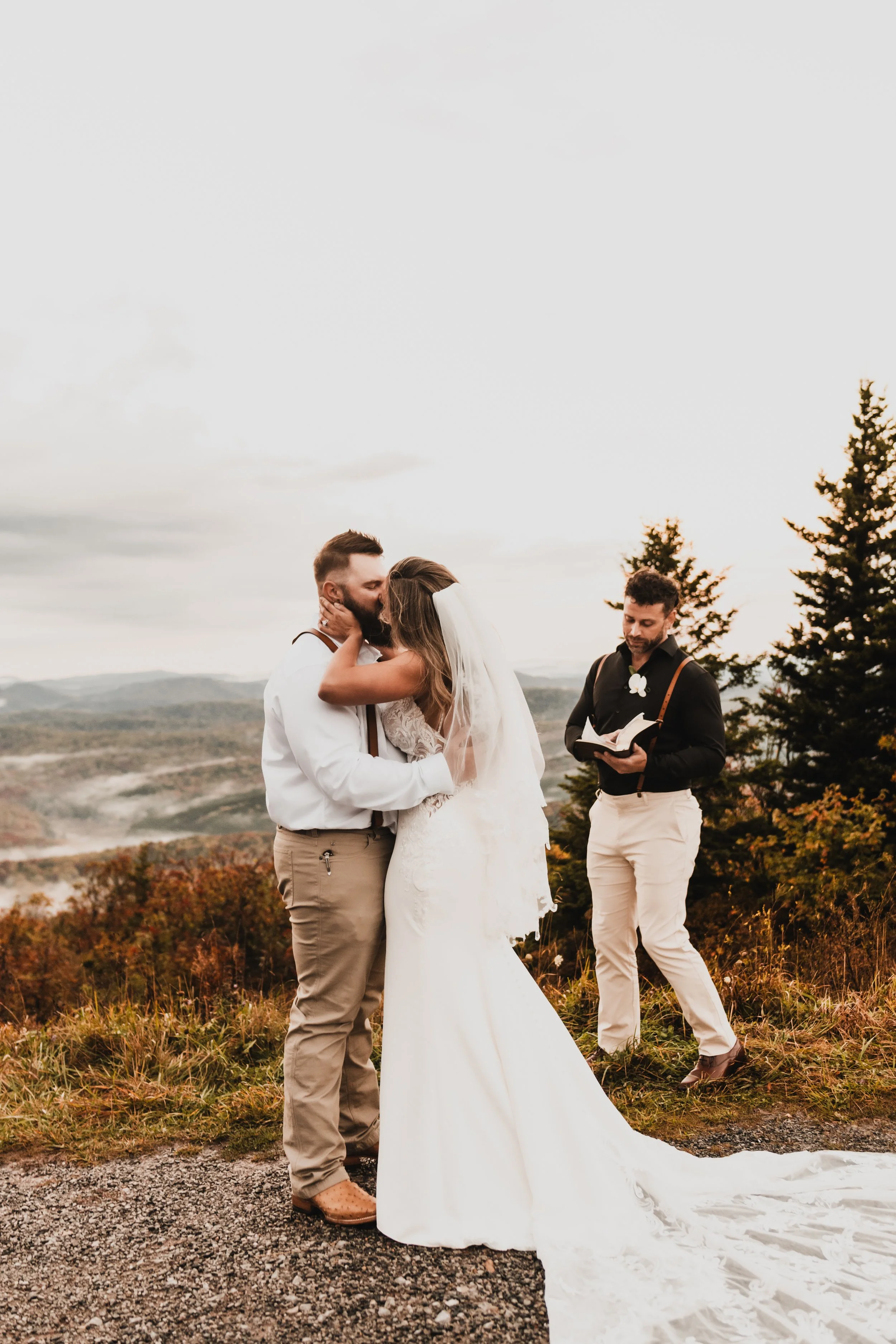 FergusonSpruceKnobElopement-79.jpg